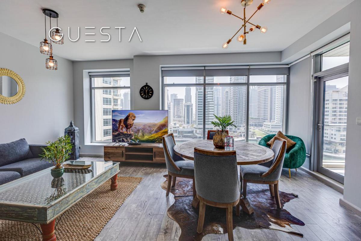 Two-Bedroom Apartment with Marina/City View photo 3