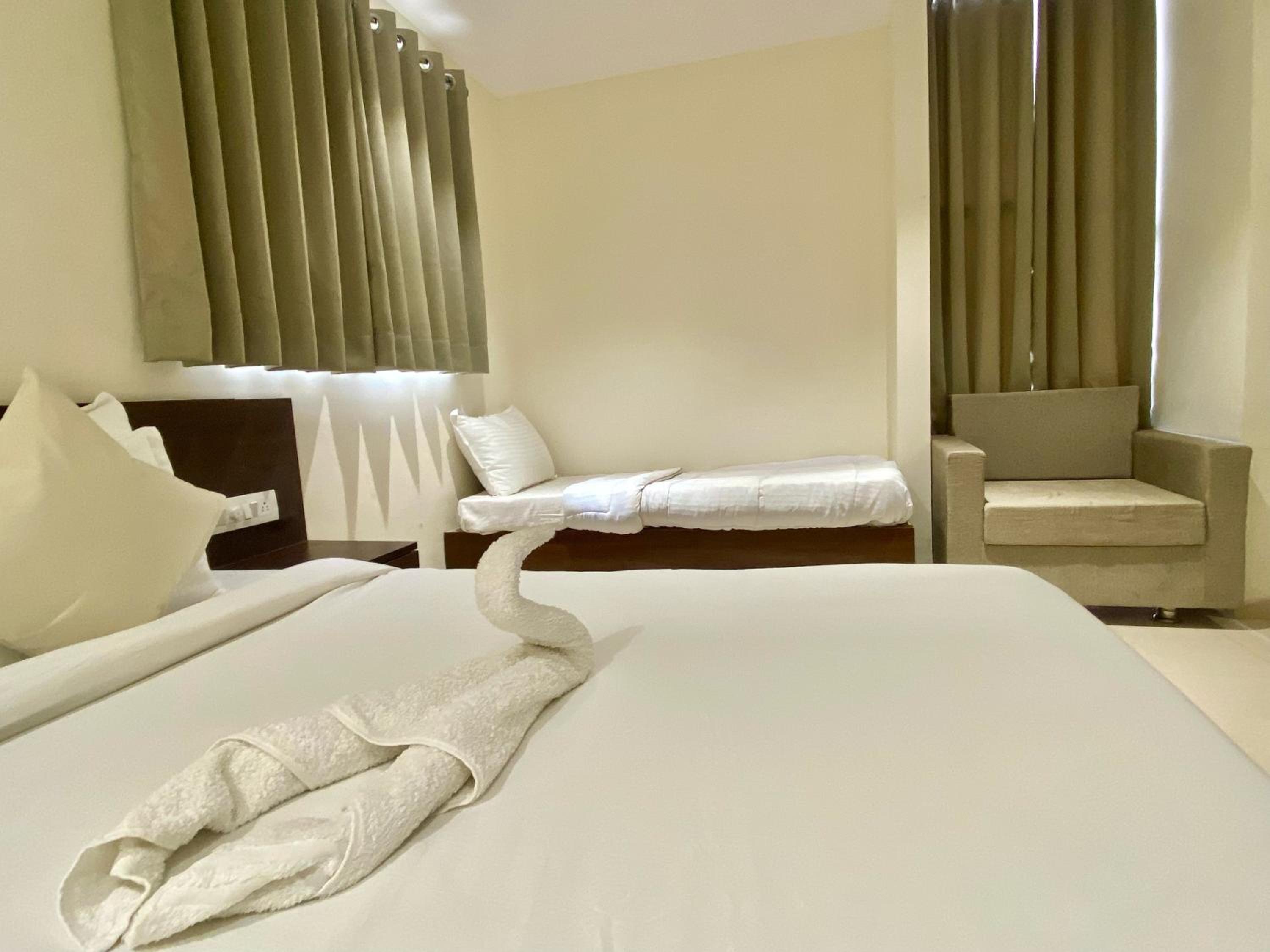Standard Triple Room photo 3