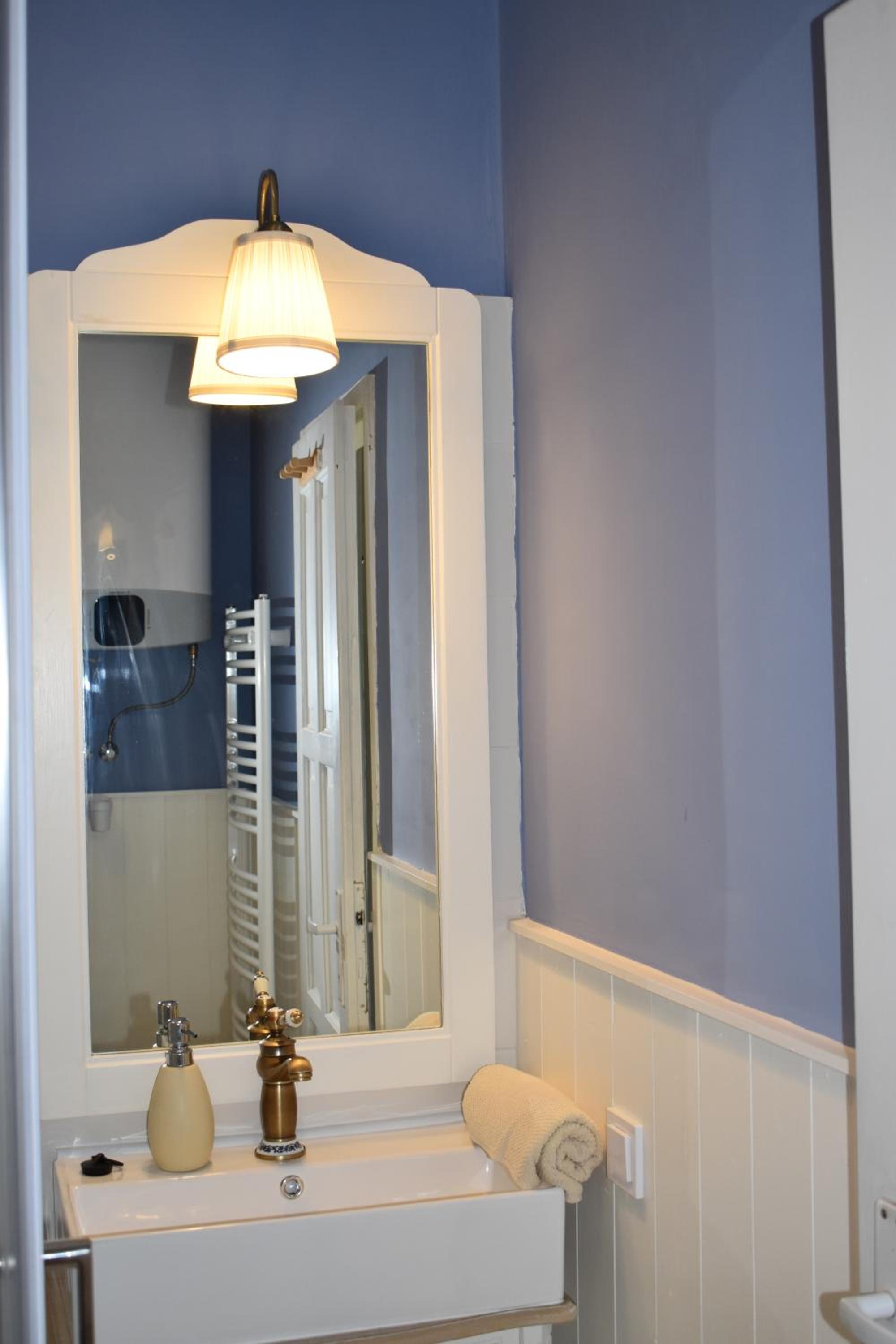 Standard Queen Room photo 3