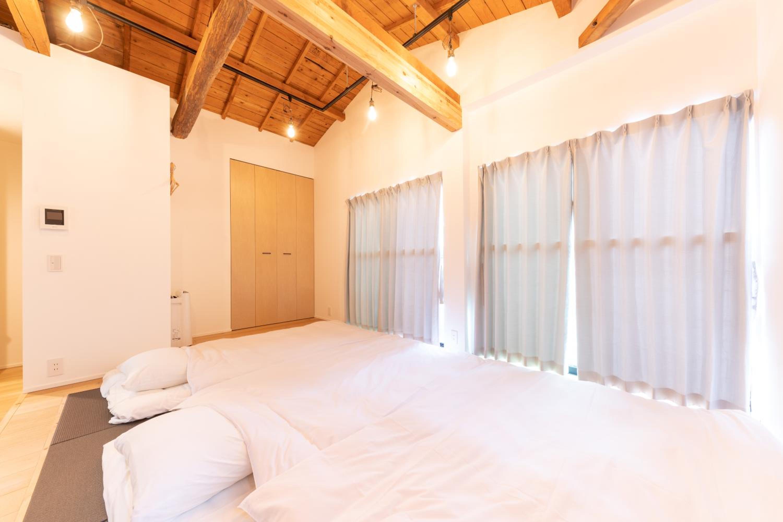Studio Apartment - Photo 8
