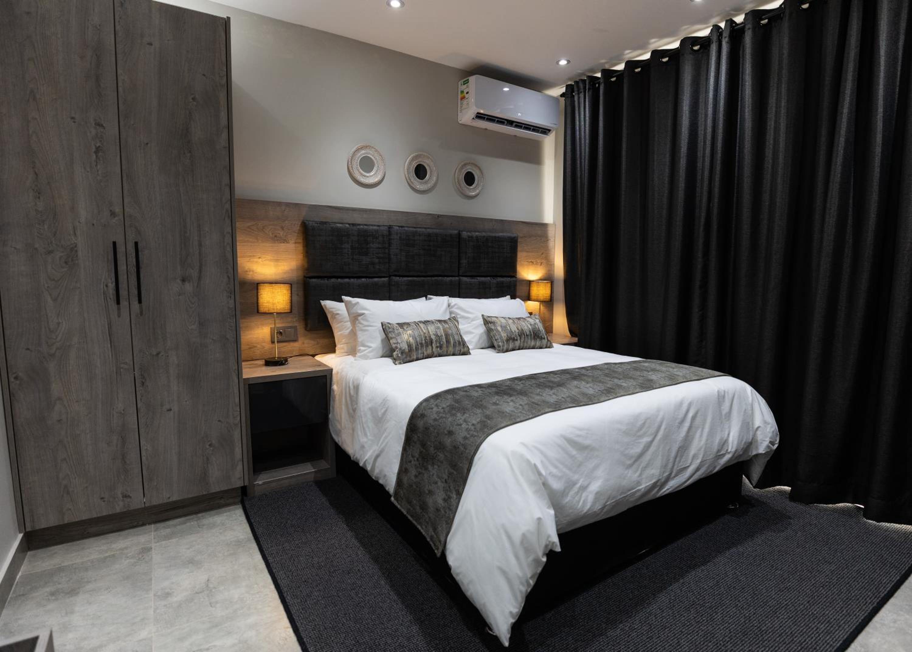 Standard Double Room - Photo 1