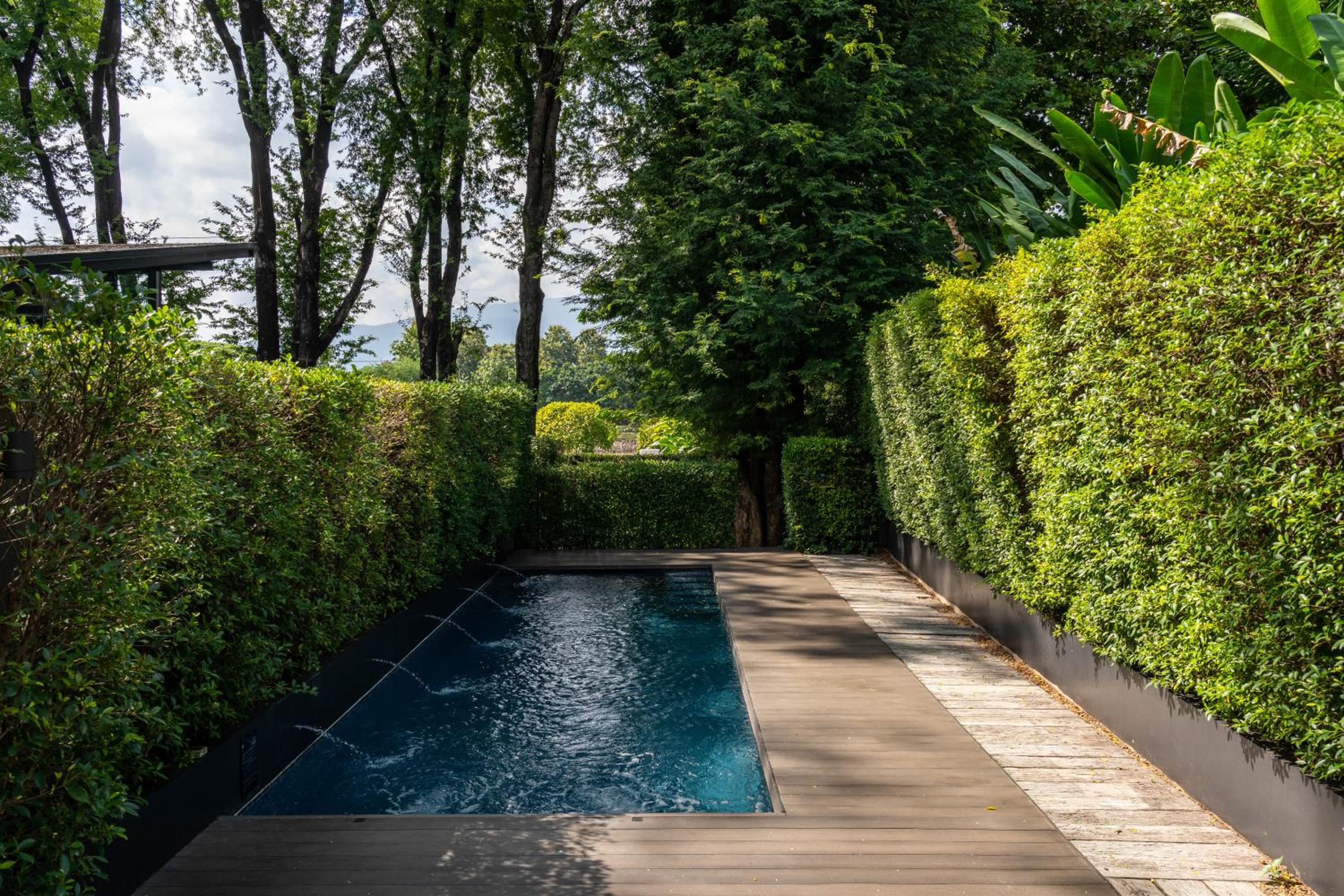 Pool Suite - Photo 5