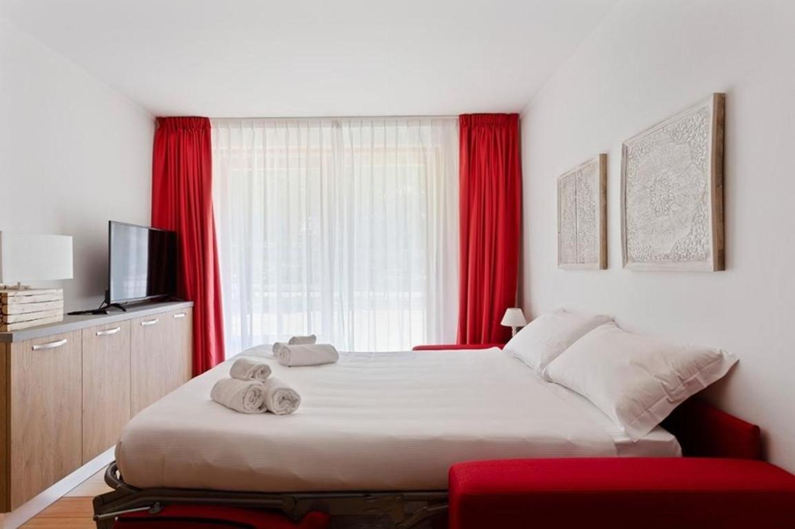 Apartment 30