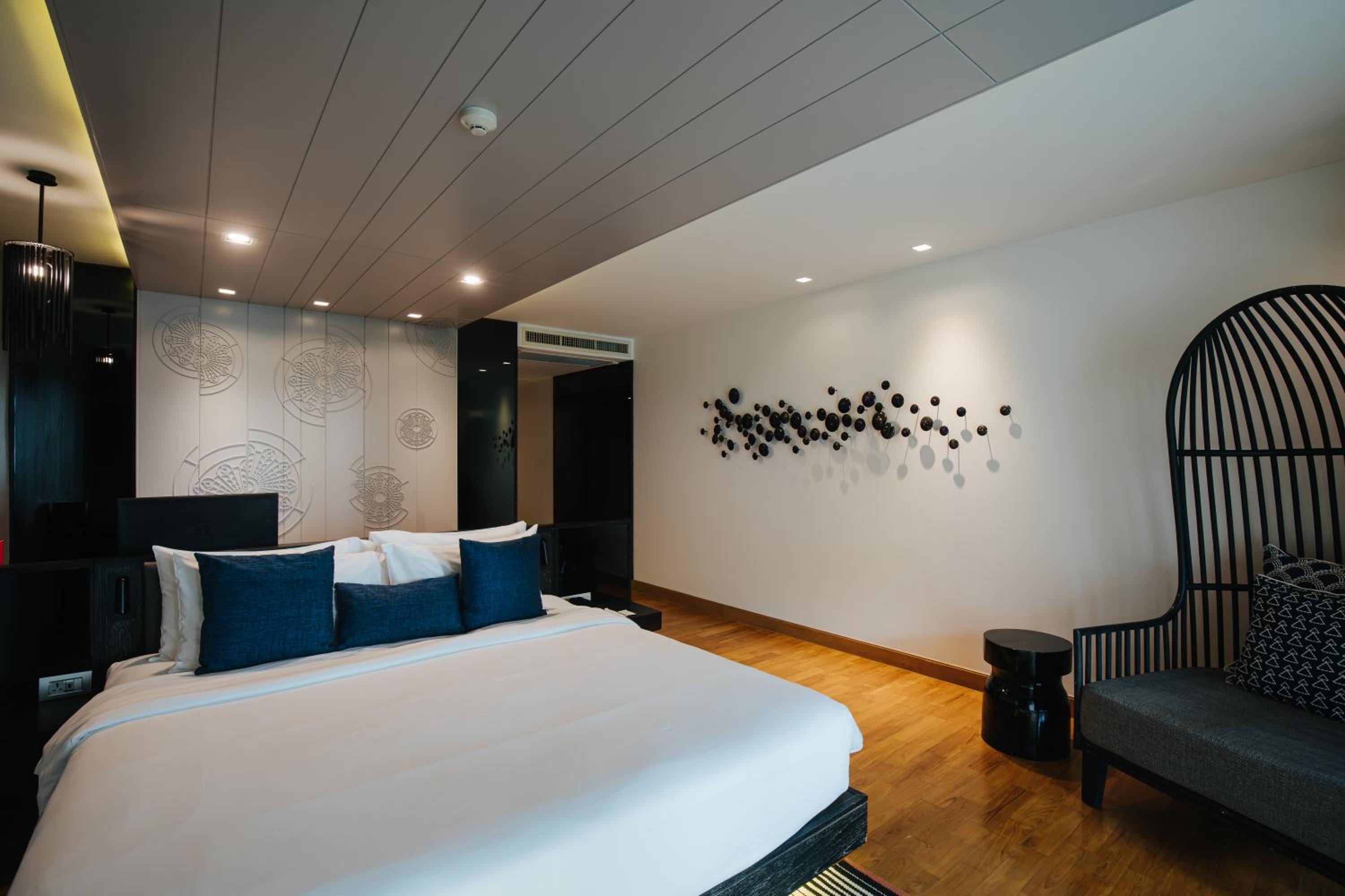 Grand Suite with River View - Photo 1