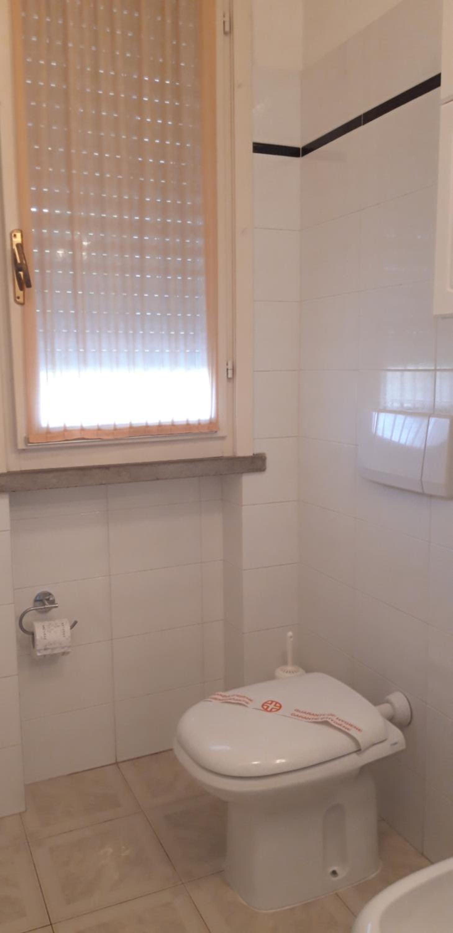Double Room with Balcony - Photo 7