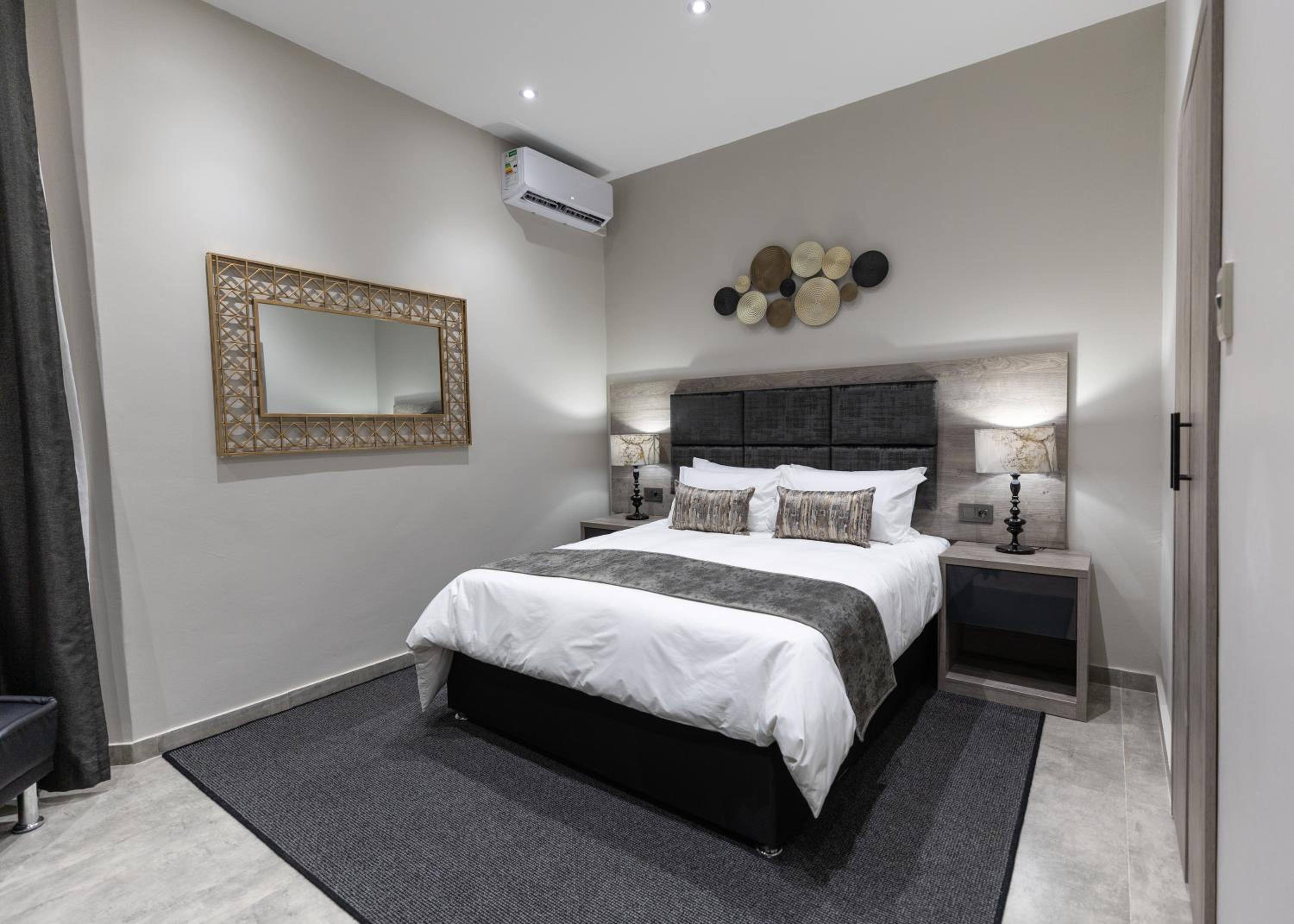 Deluxe Family Suite