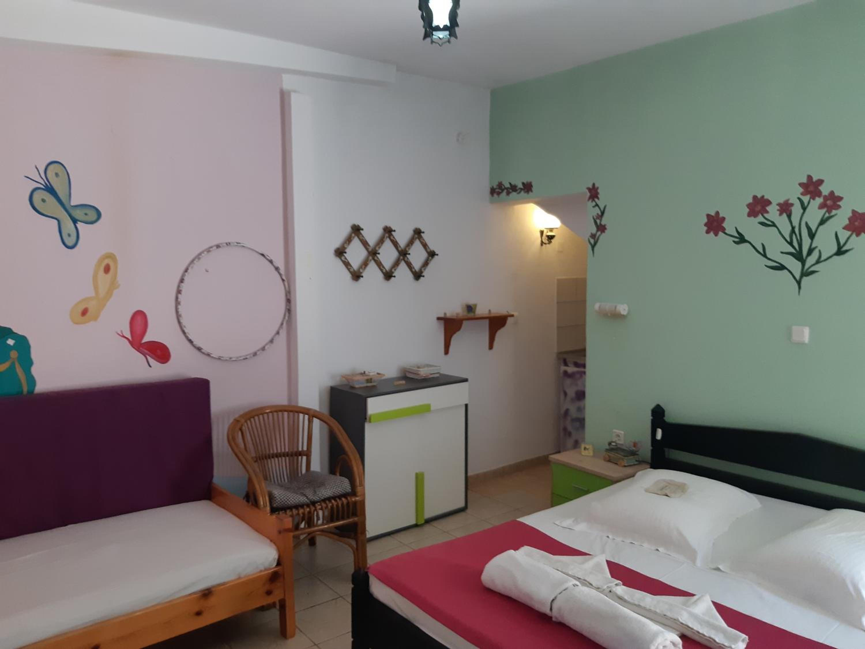 Basic Triple Room photo 2
