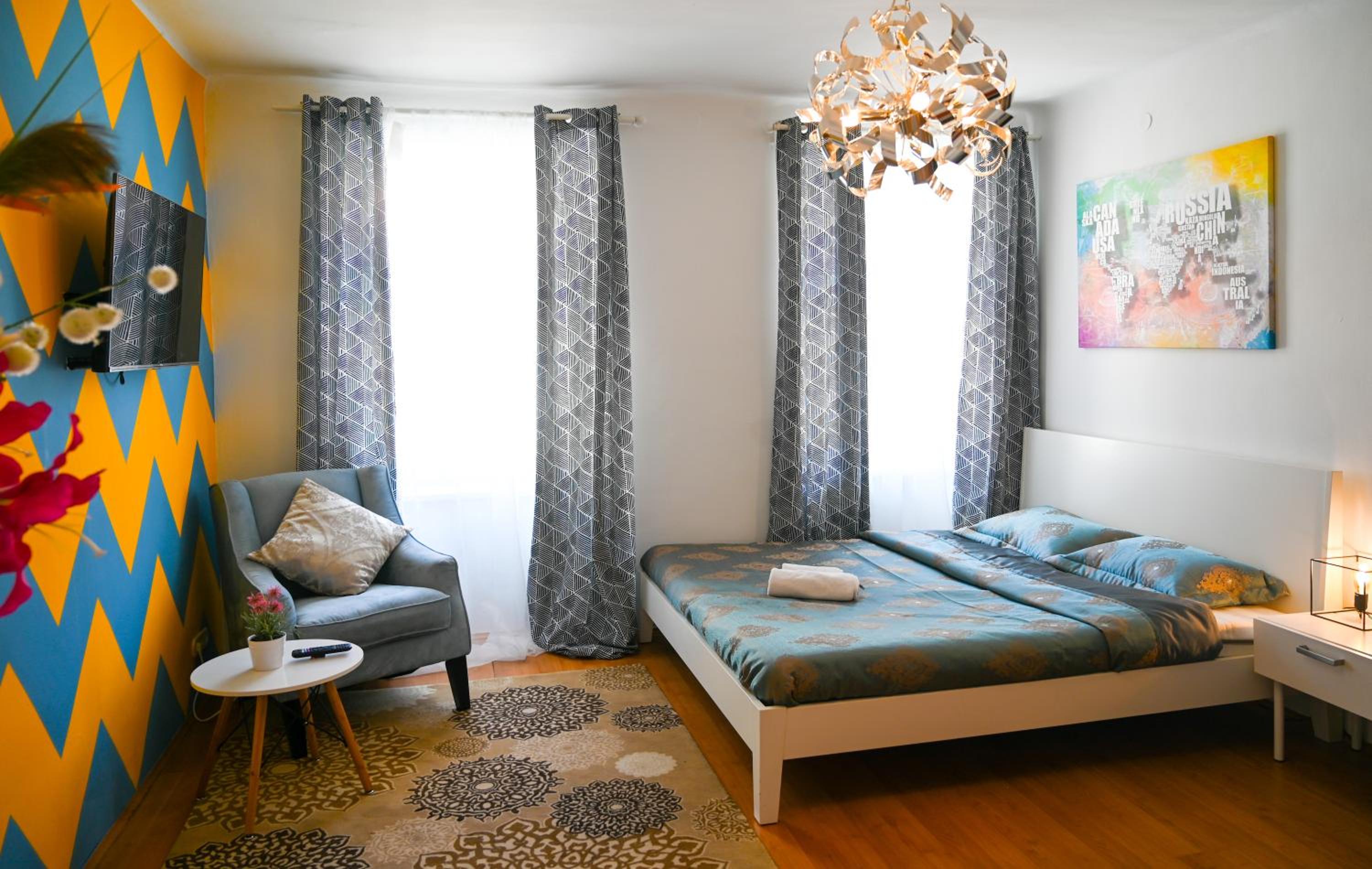 One-Bedroom Apartment