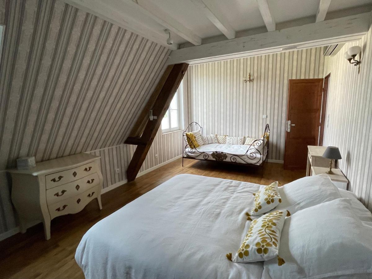 Deluxe Triple Room photo 3