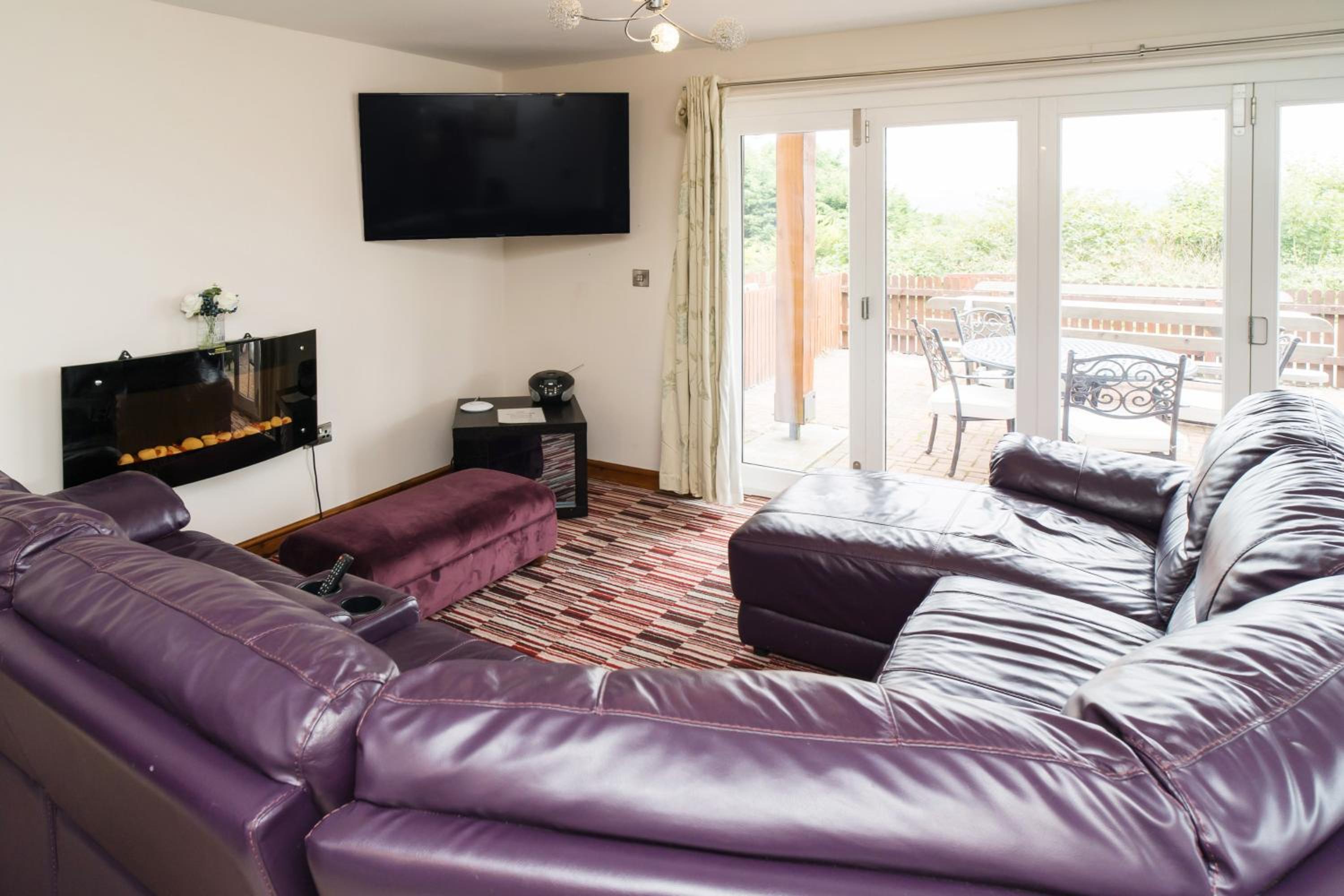 Three-Bedroom House - Photo 21