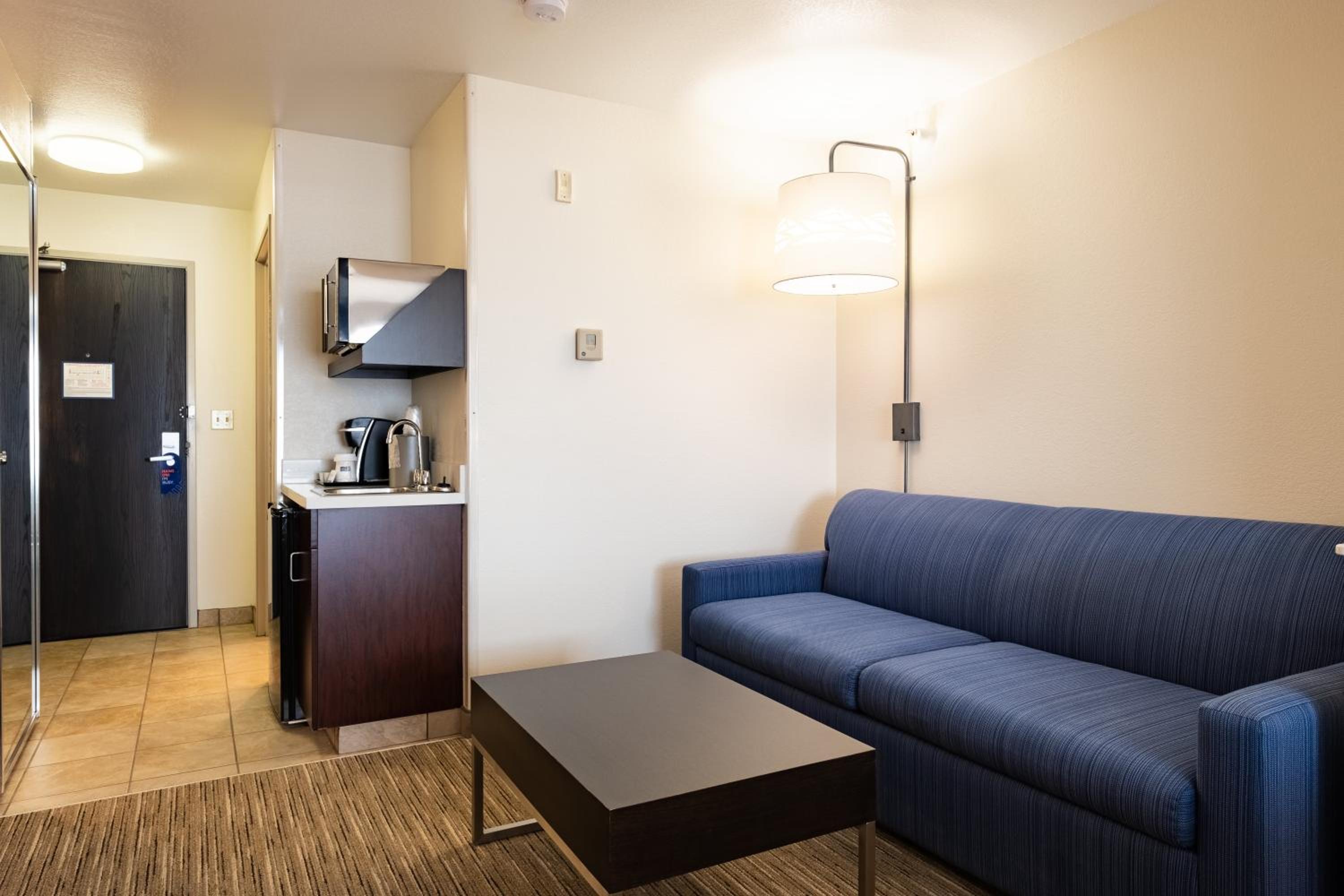 King Suite with Sofa Bed - Photo 2