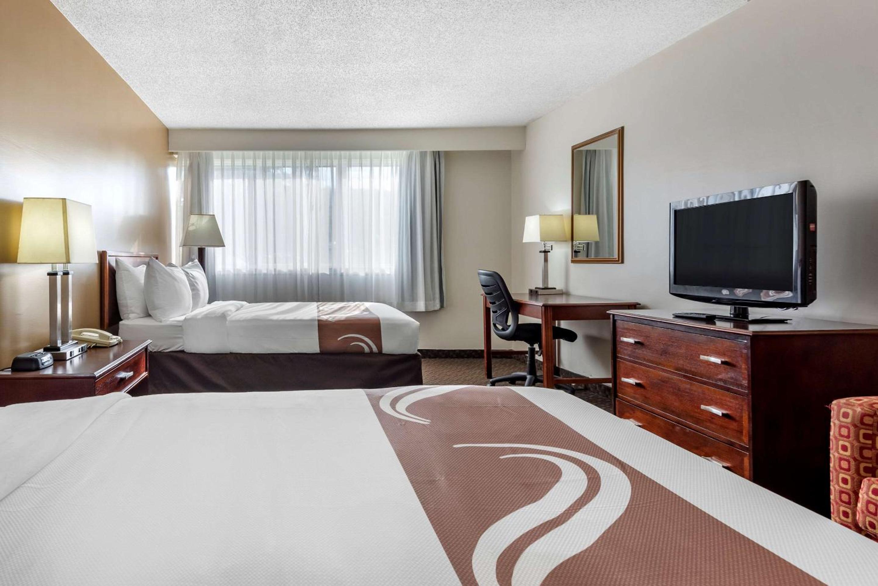 Double Room With Two Double Beds - Non-Smoking photo 3