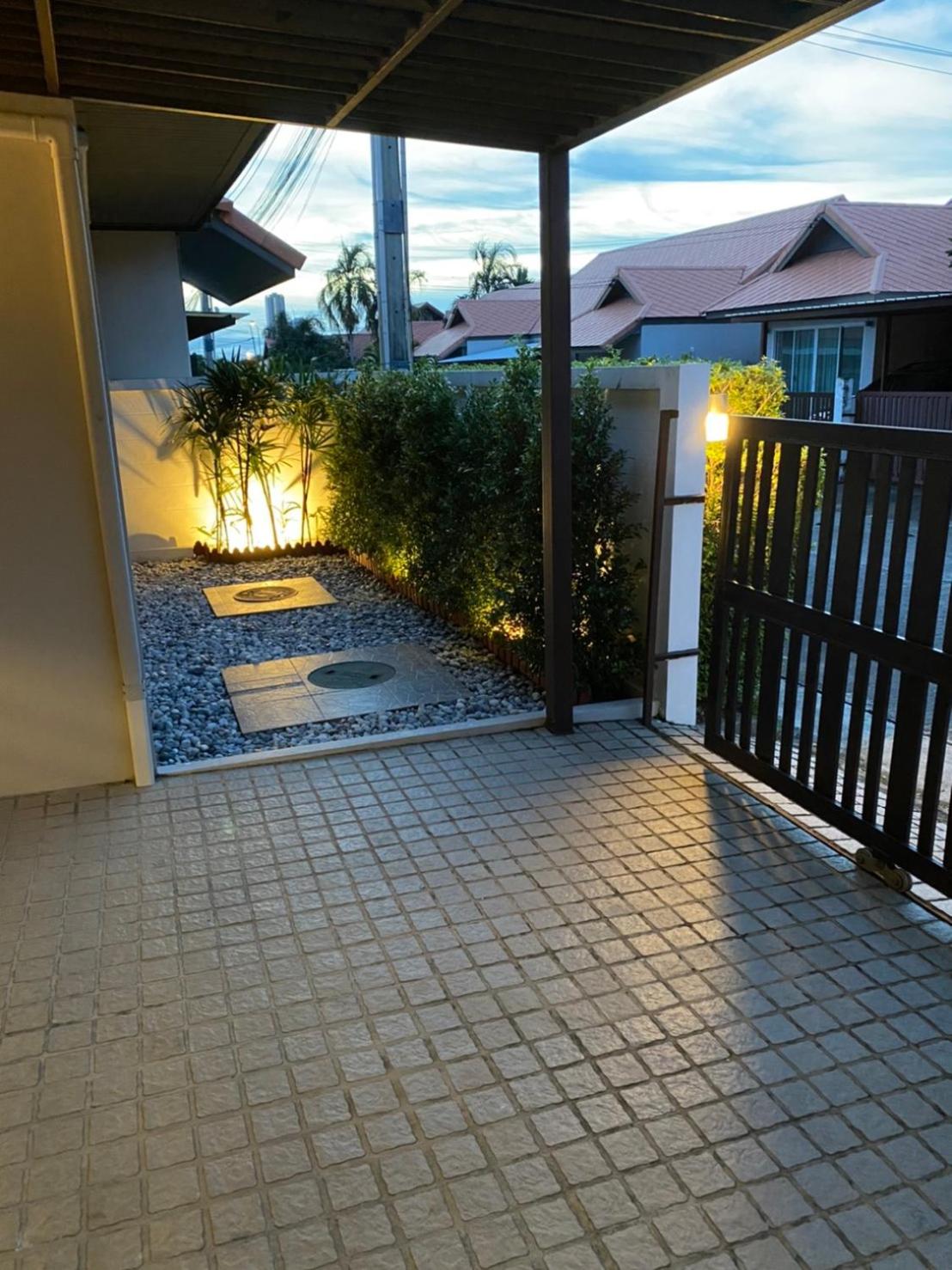 Villa photo 2