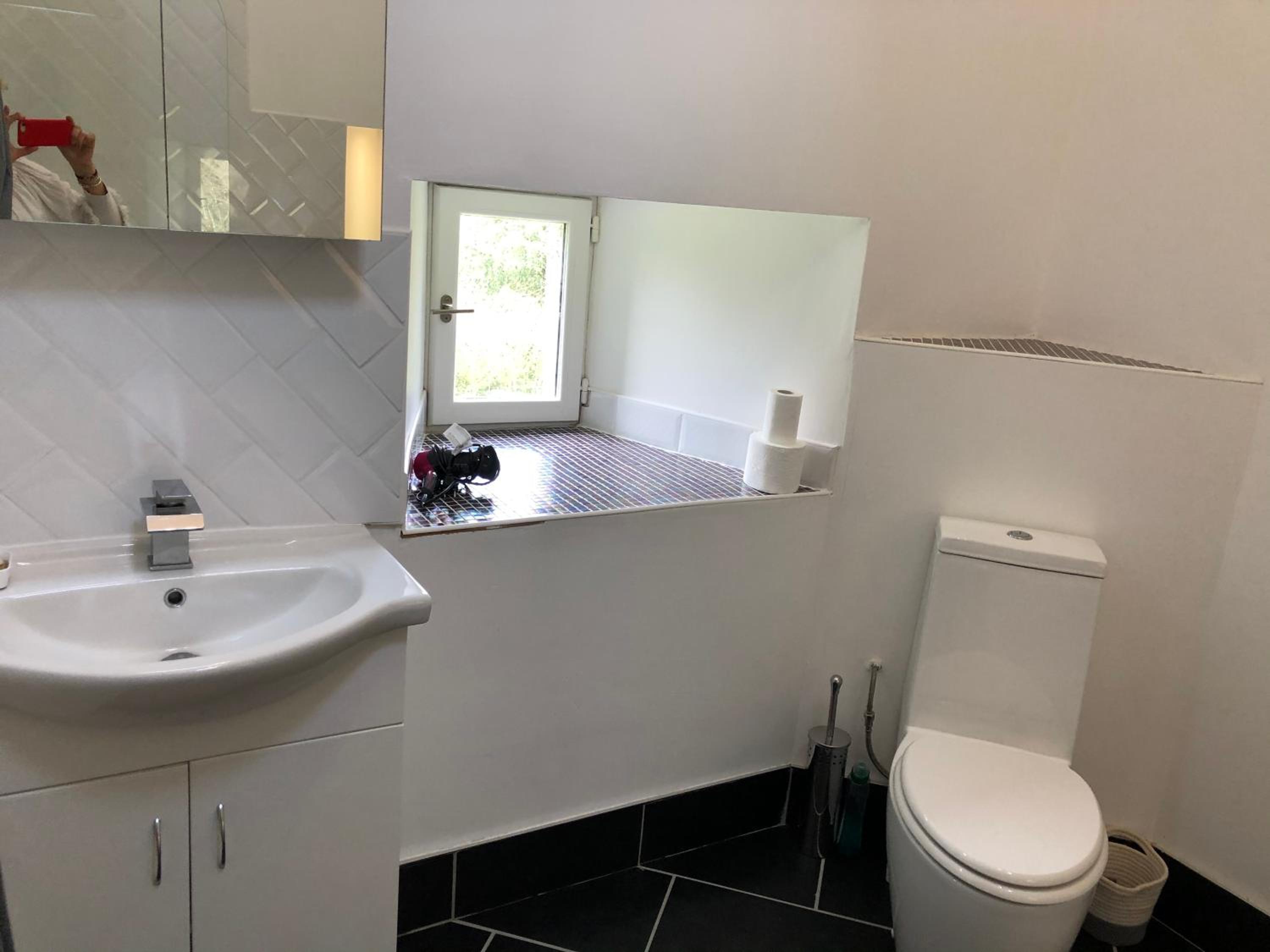 Double or Twin Room - Photo 3