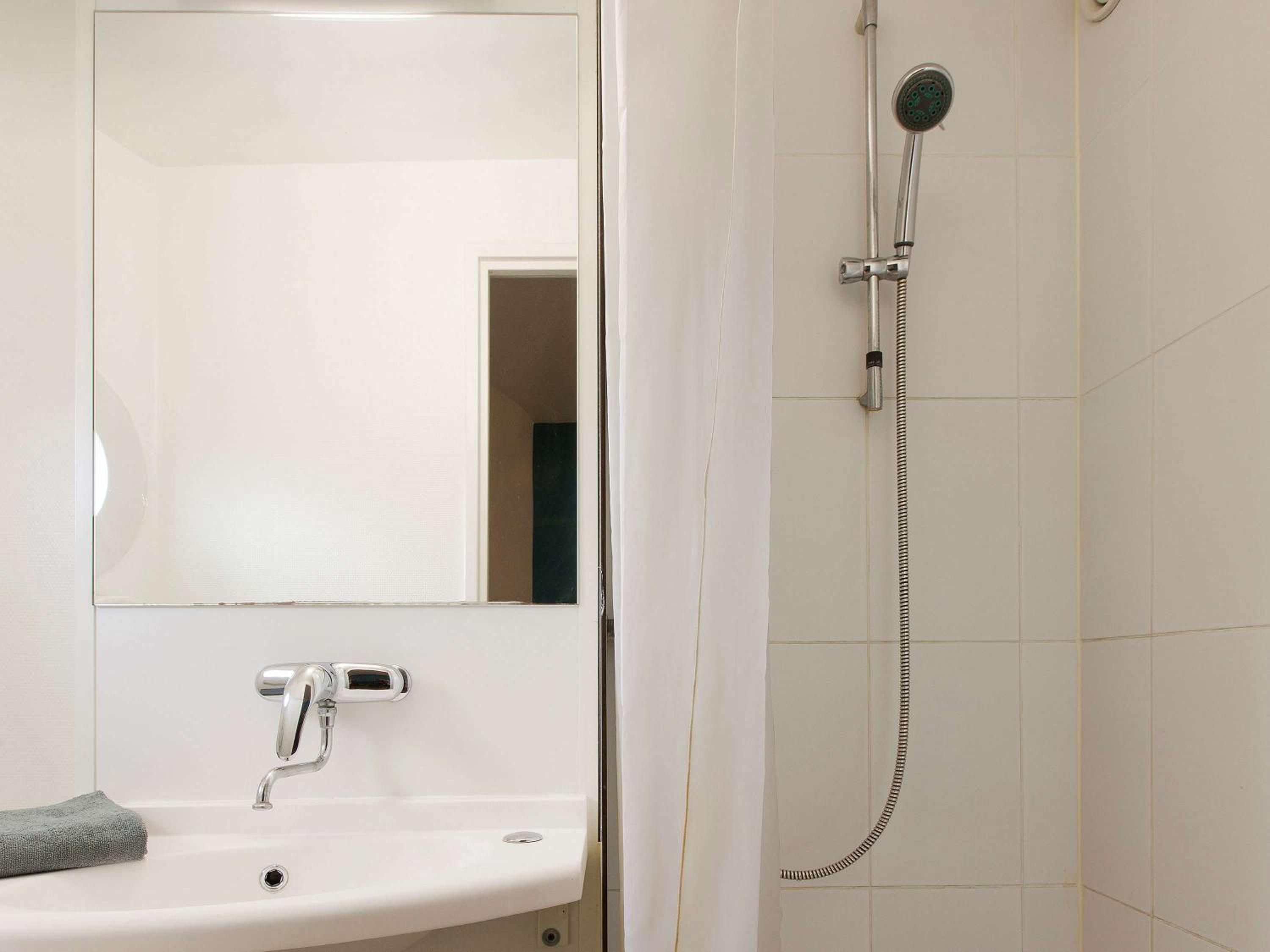 Cabrio Triple Room with Bathroom photo 2