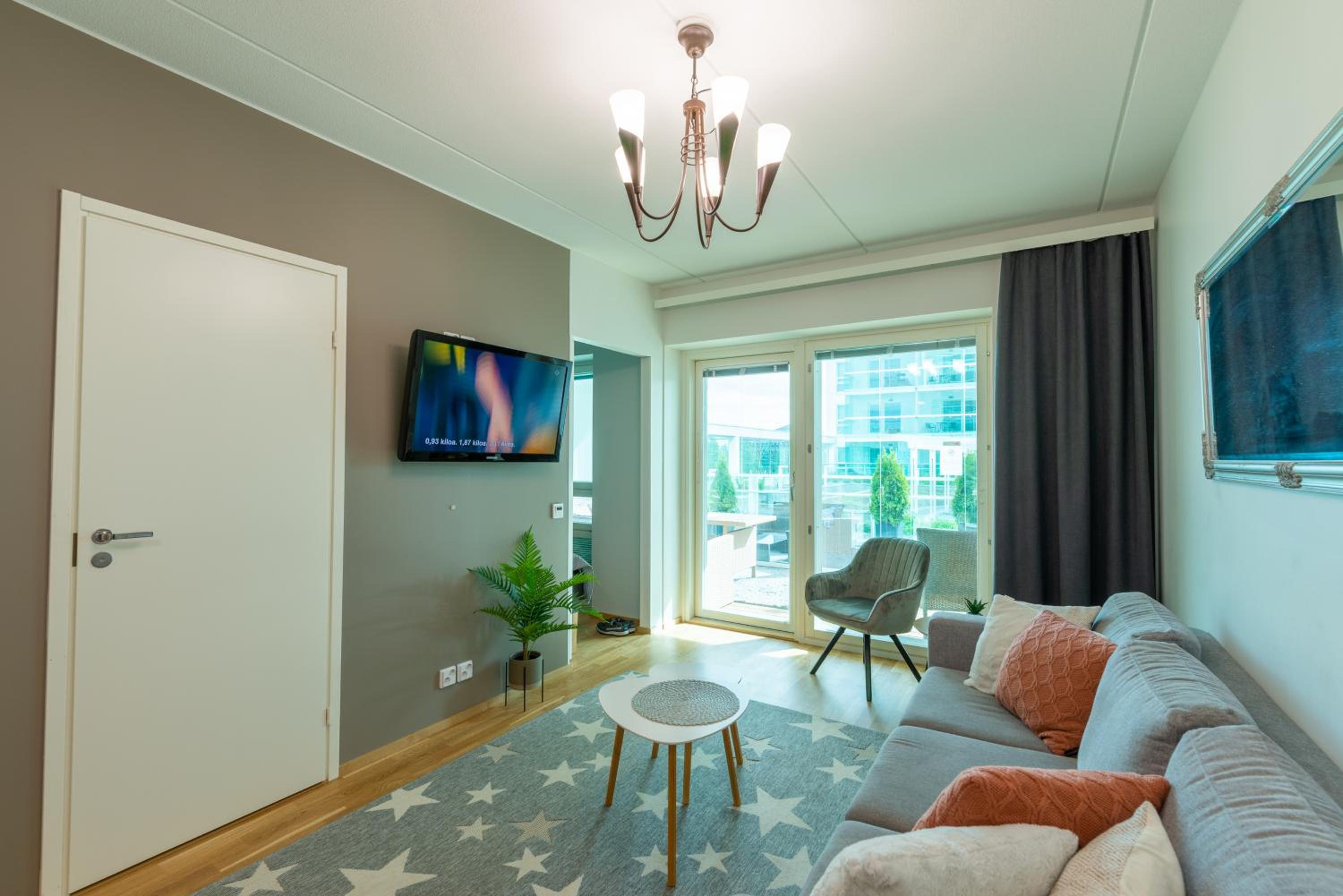 Two-Bedroom Apartment - Photo 45