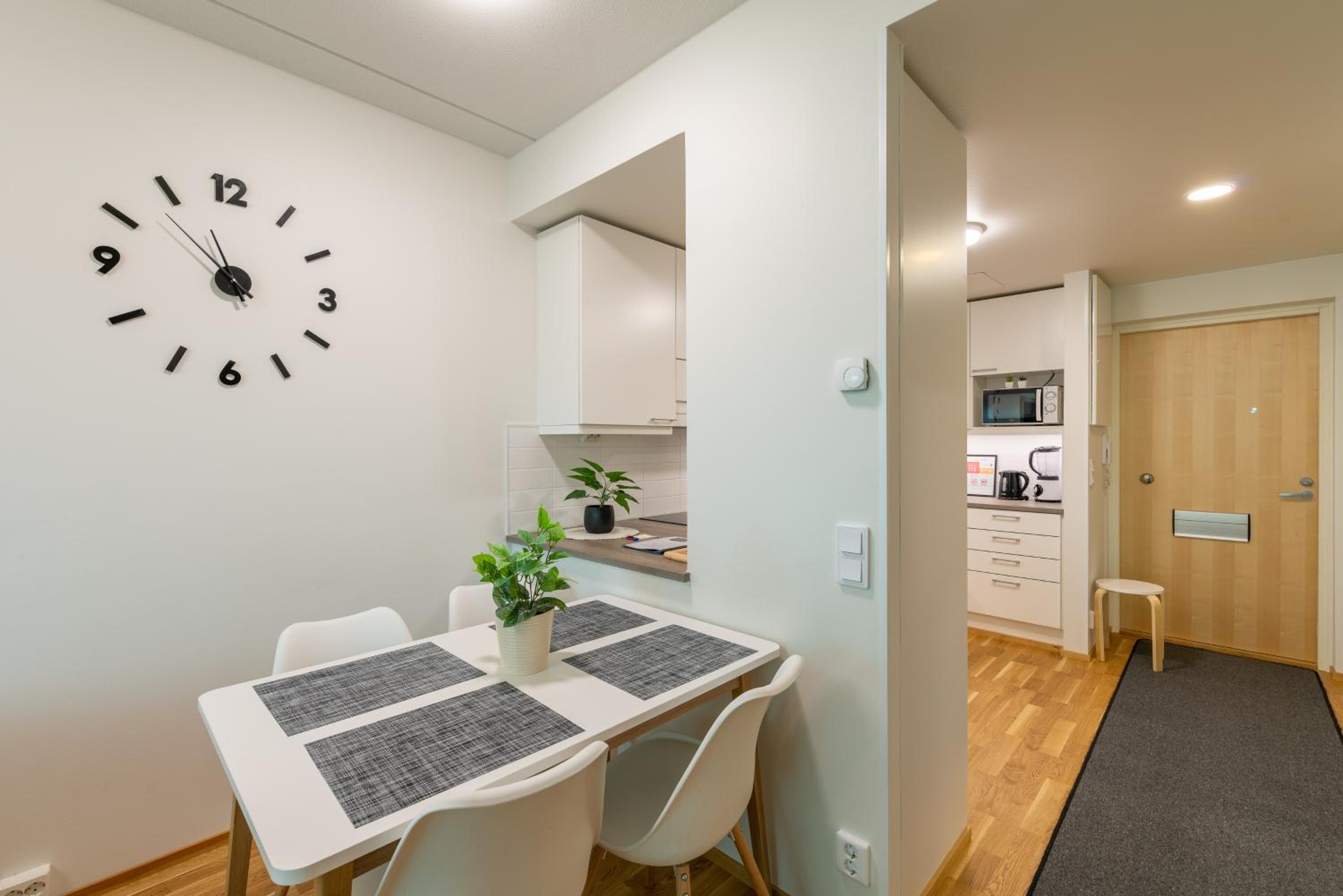 Two-Bedroom Apartment - Photo 38
