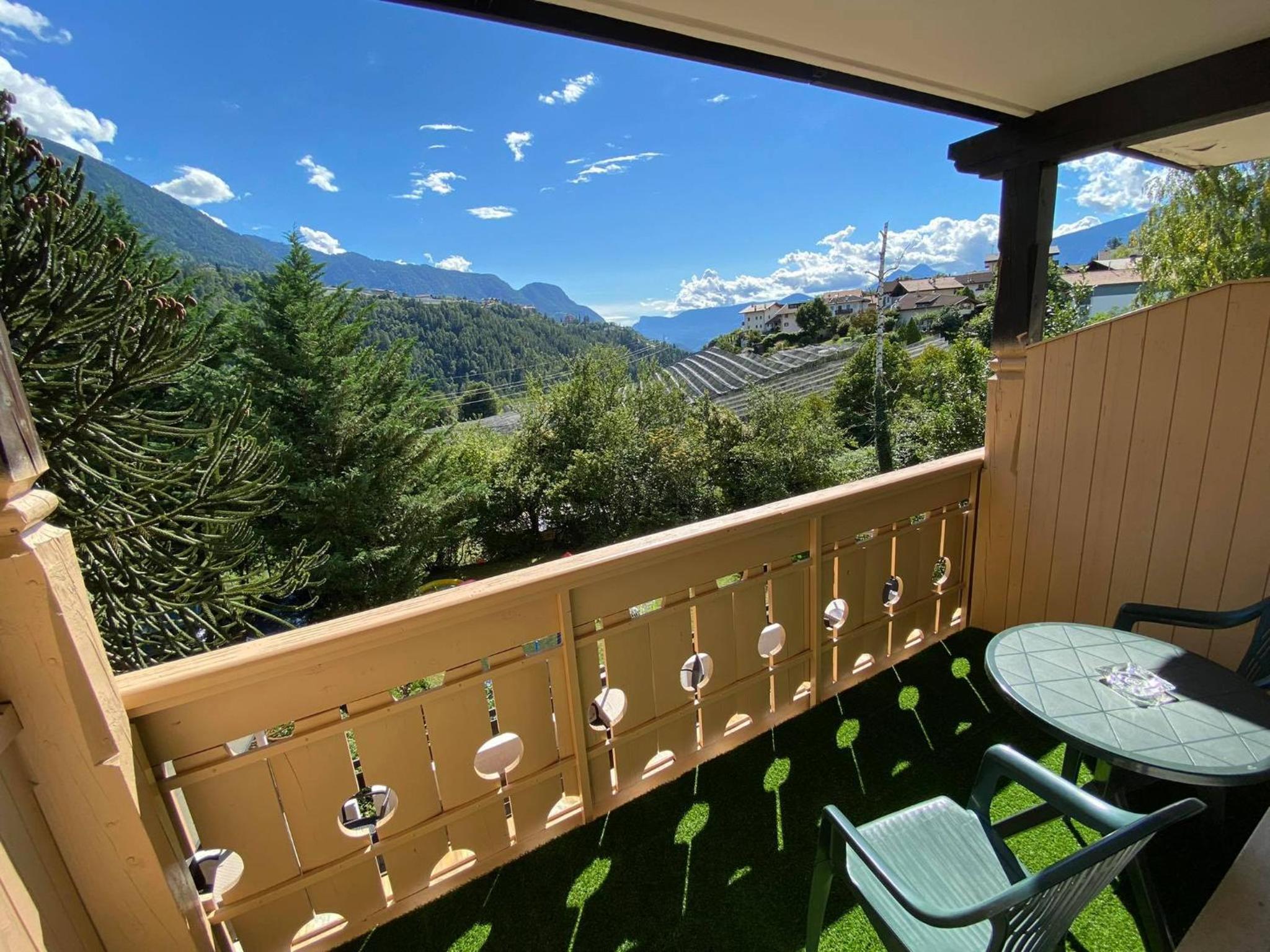 Double Room with Balcony - Photo 16