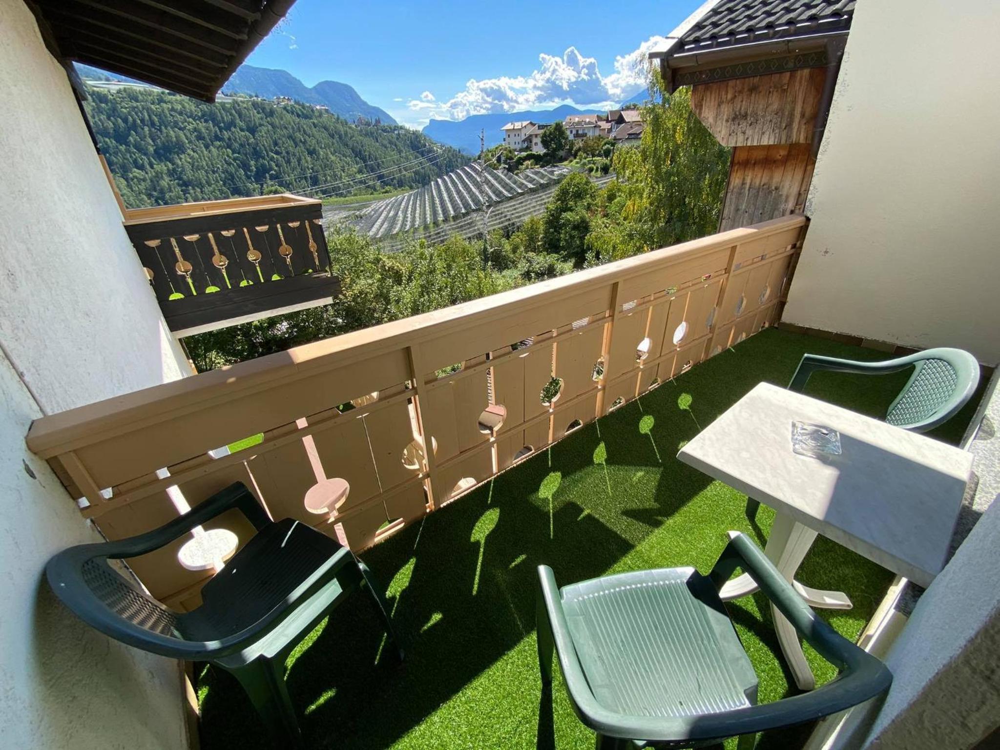 Double Room with Balcony - Photo 25
