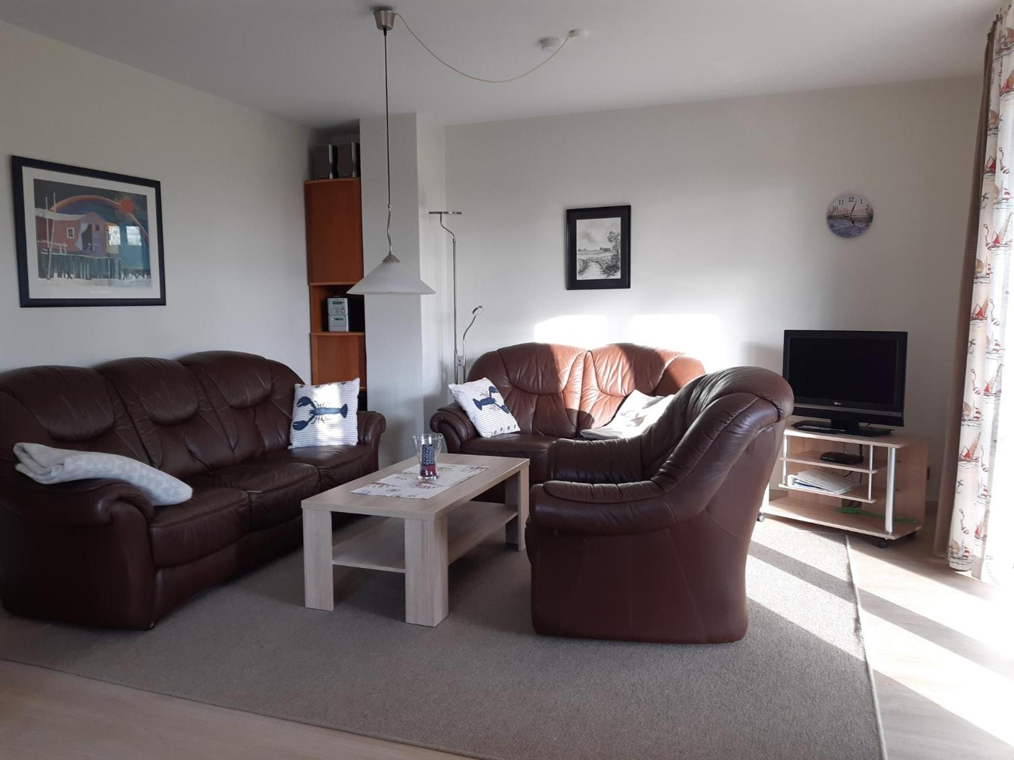 Apartment photo 2