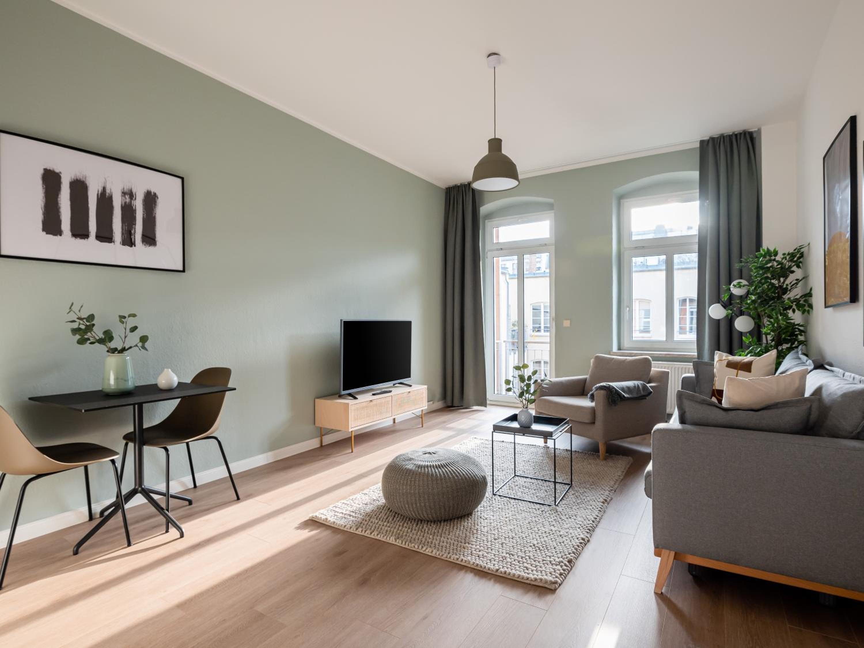 Two-Bedroom Suite with Balcony - Photo 14