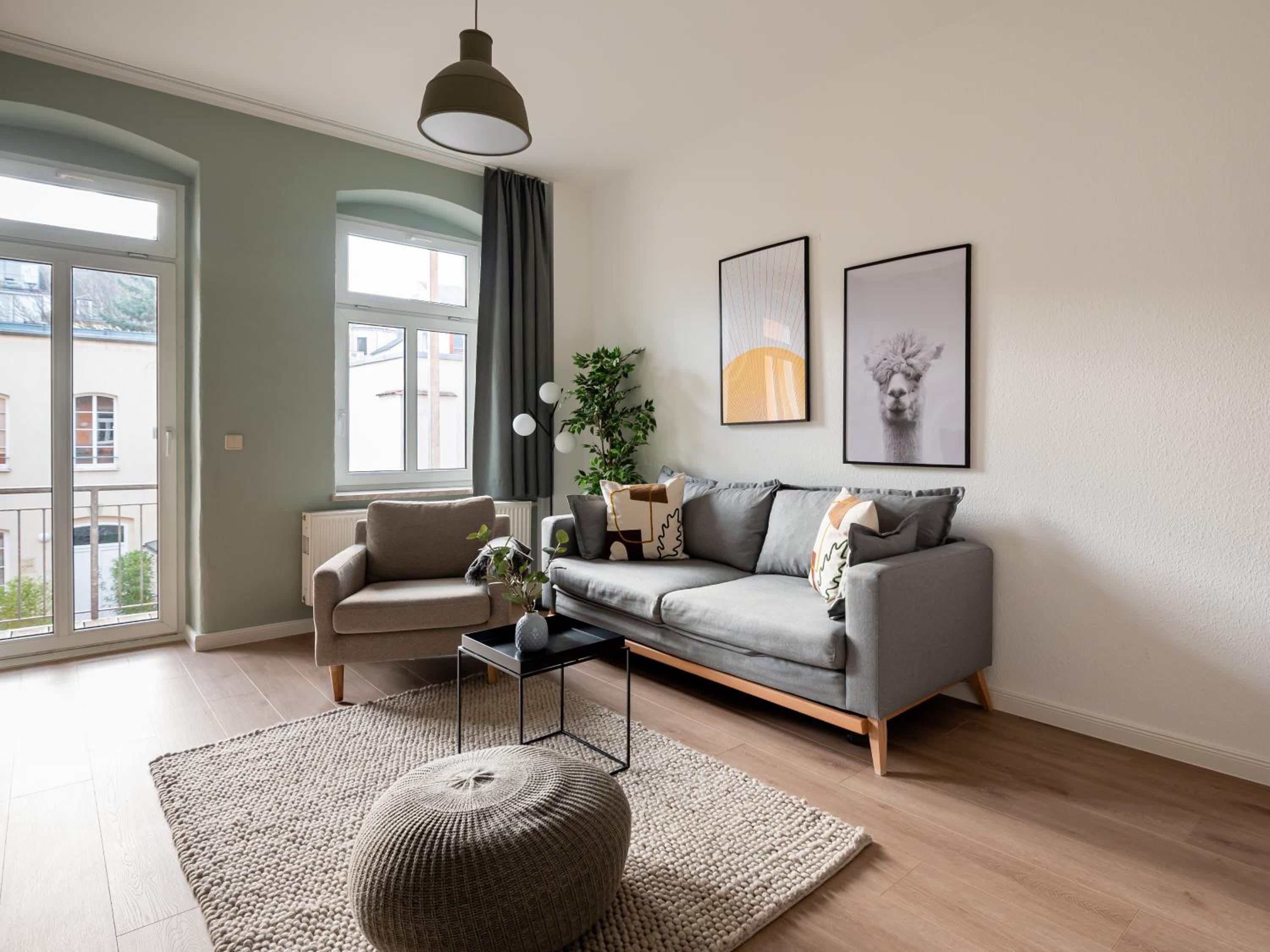Two-Bedroom Suite with Balcony - Photo 5
