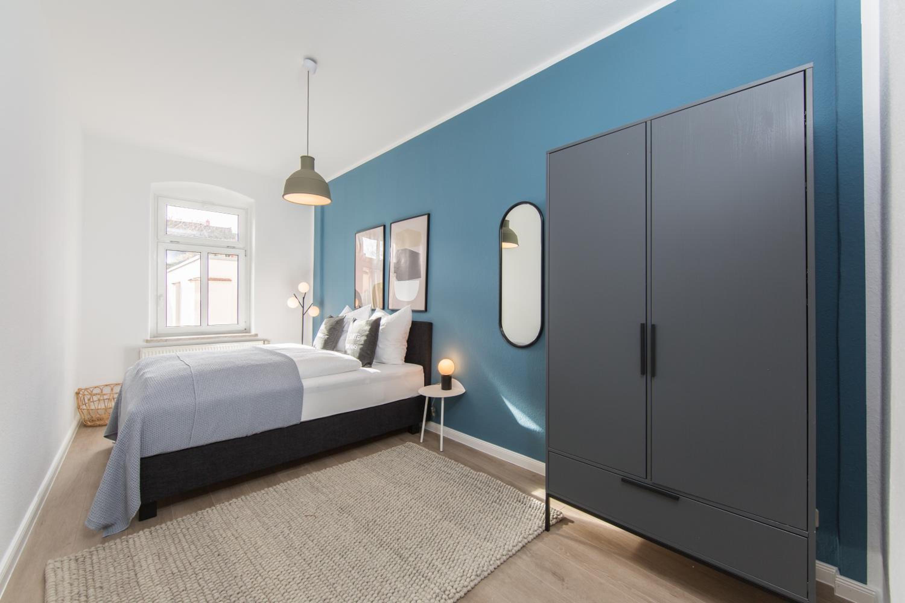 Two-Bedroom Suite with Balcony - Photo 8