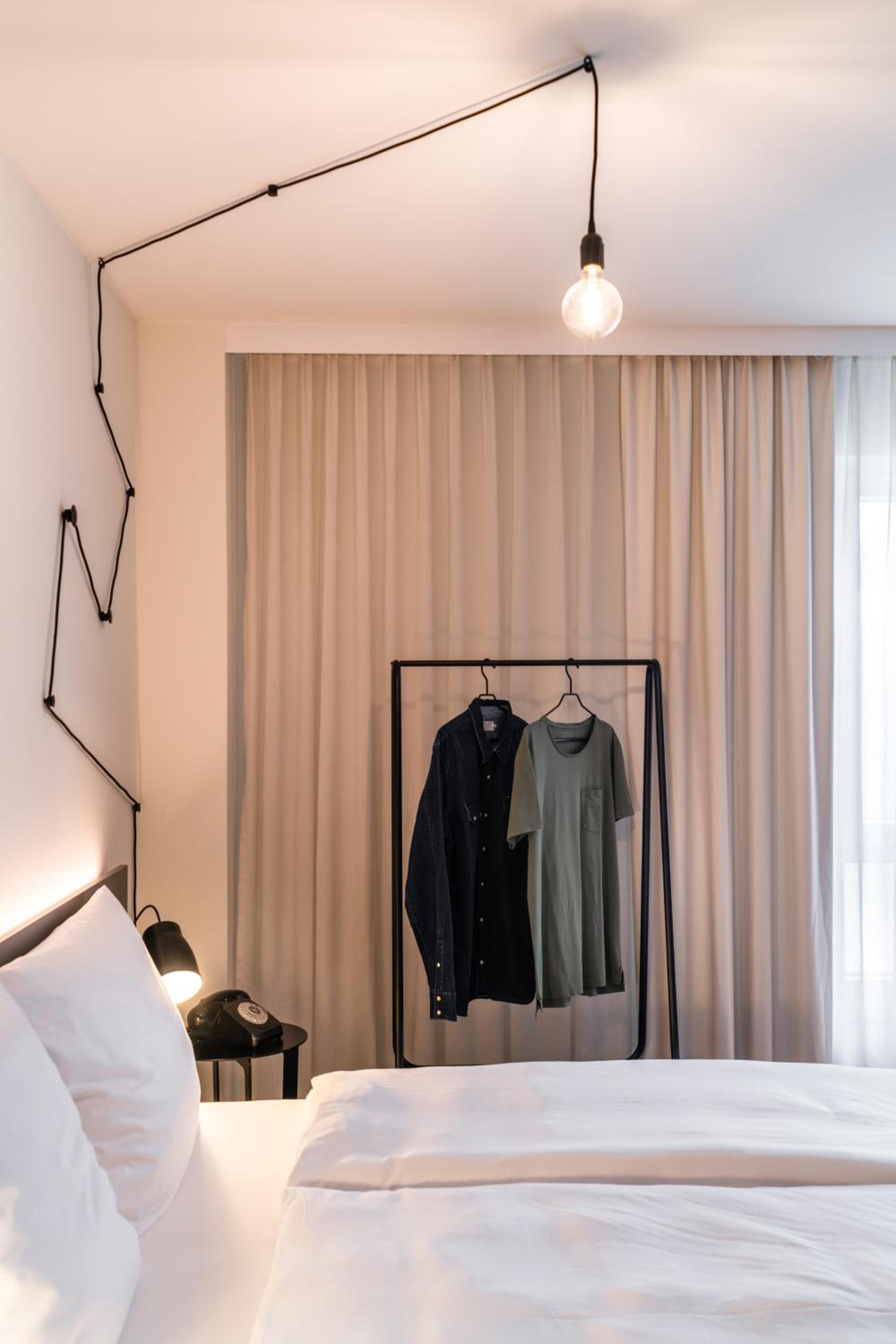 Studio Apartment - Photo 3