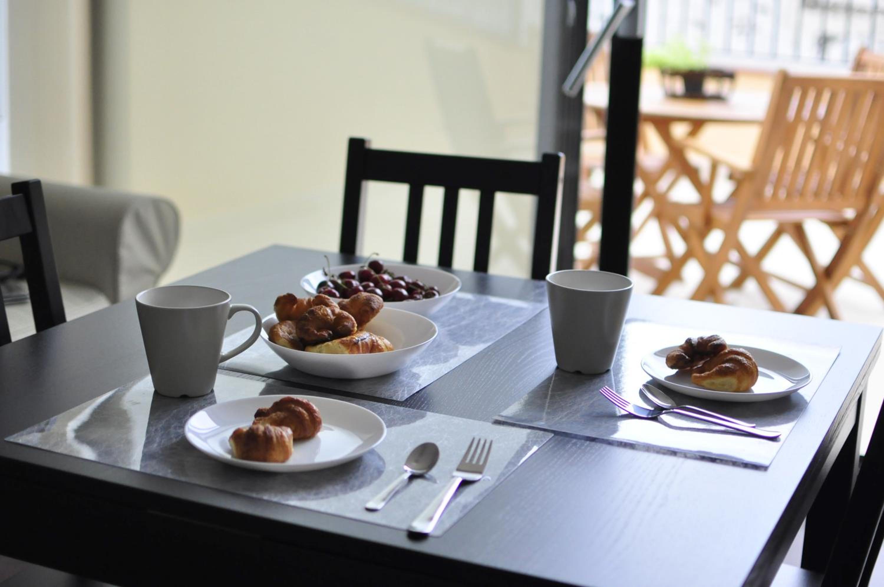 Apartment with Terrace photo 2