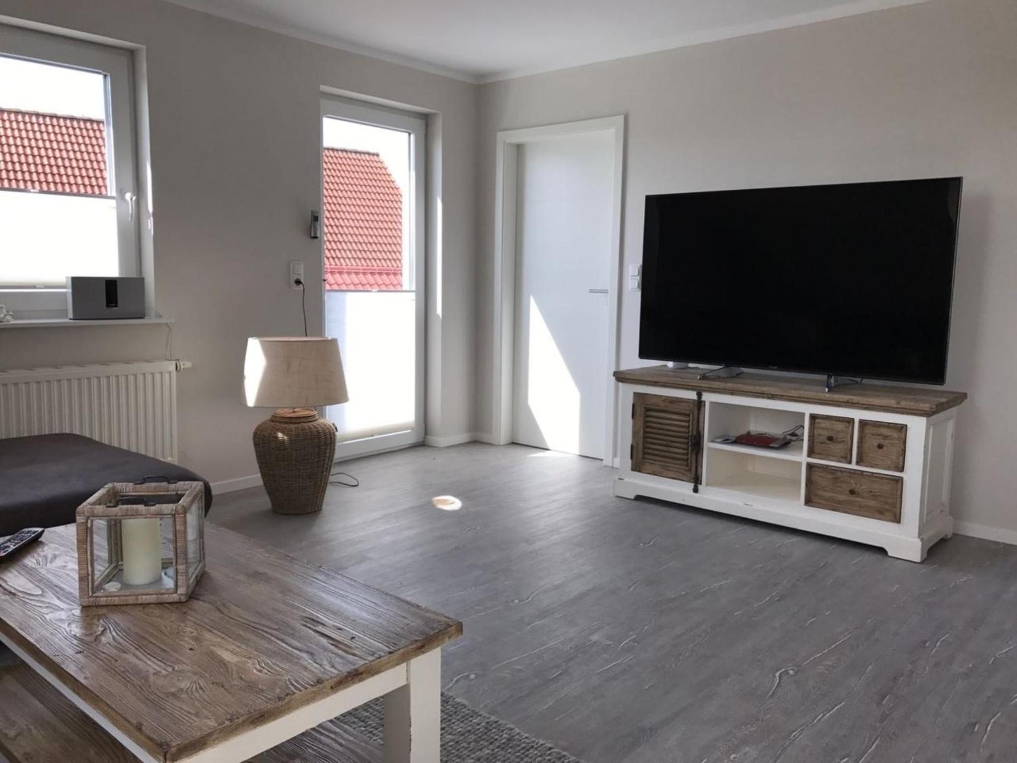 Apartment photo 2