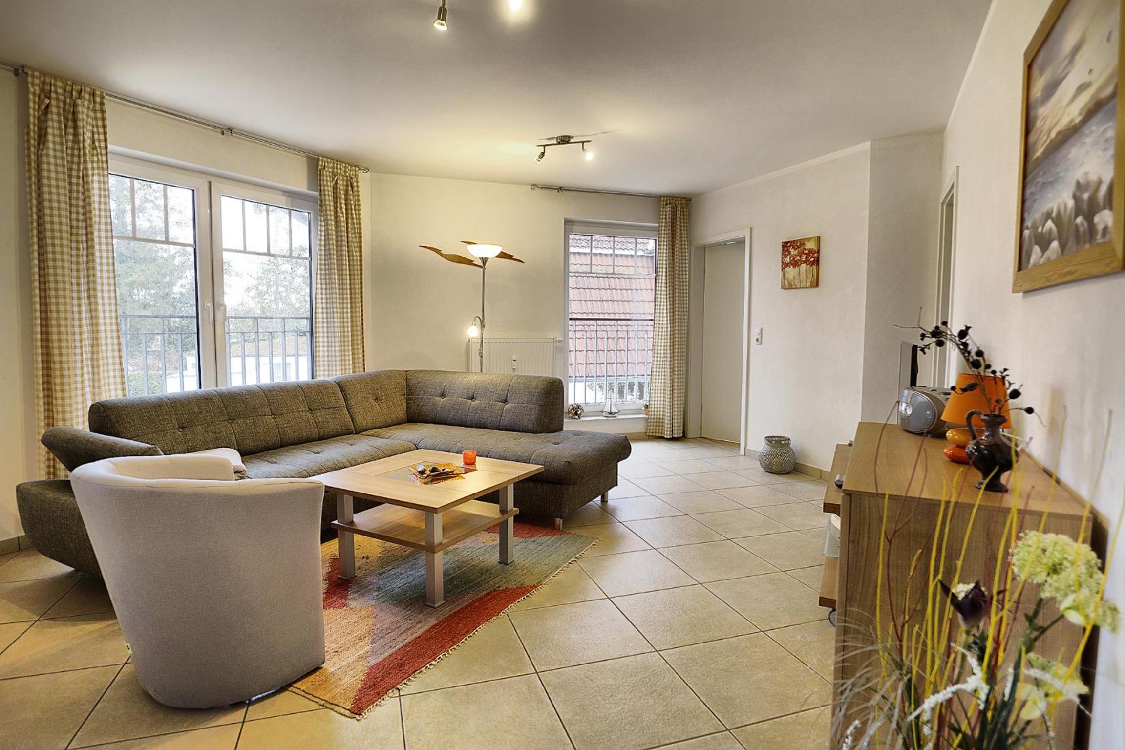 Apartment photo 2