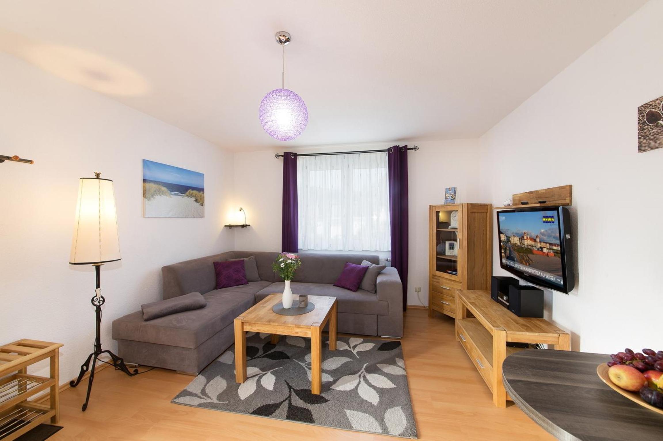 Apartment photo 2