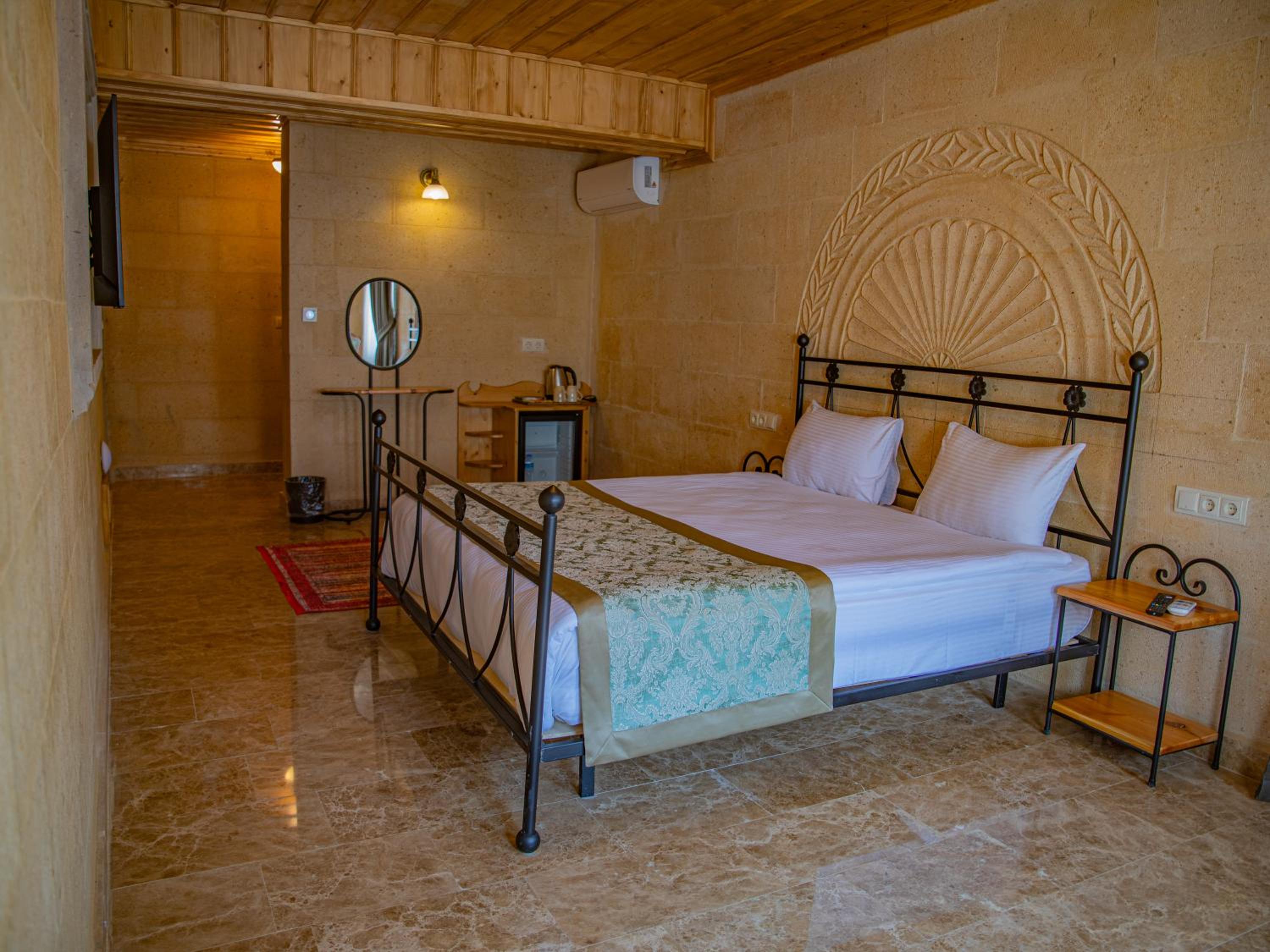 Stone Deluxe Double Room - Photo 16