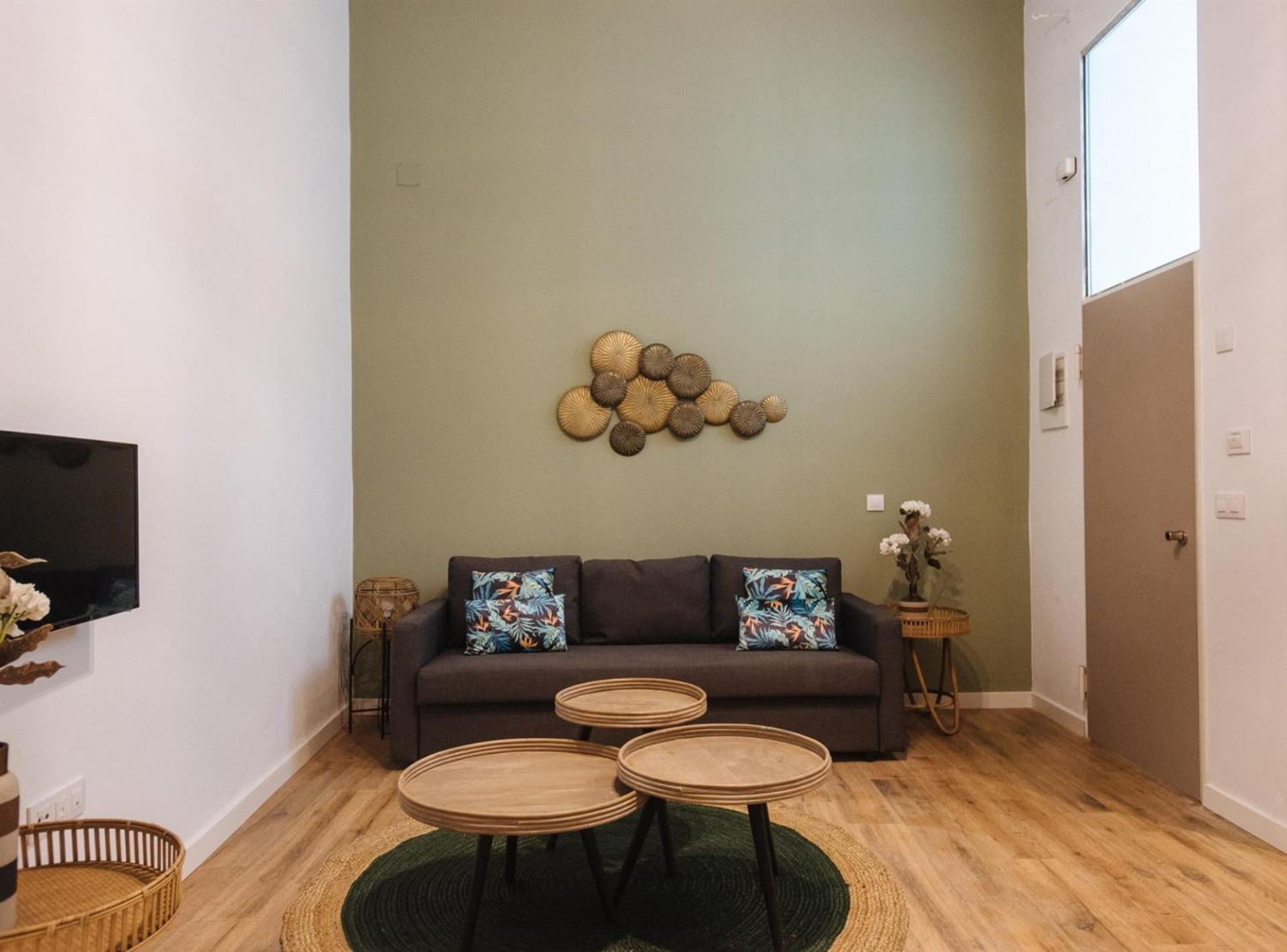 Studio Apartment - Photo 12