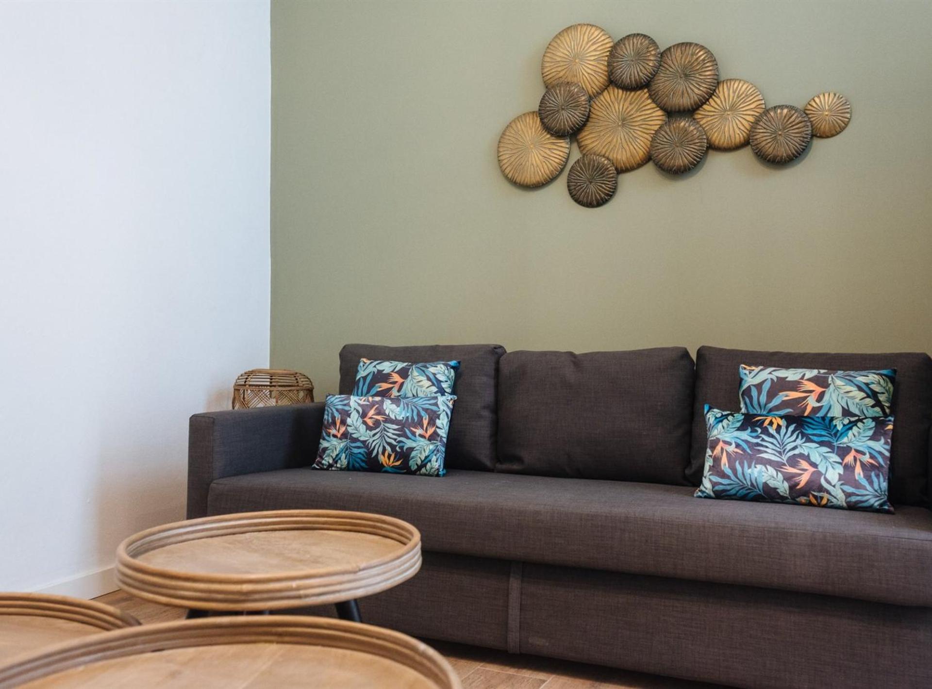 Studio Apartment - Photo 8