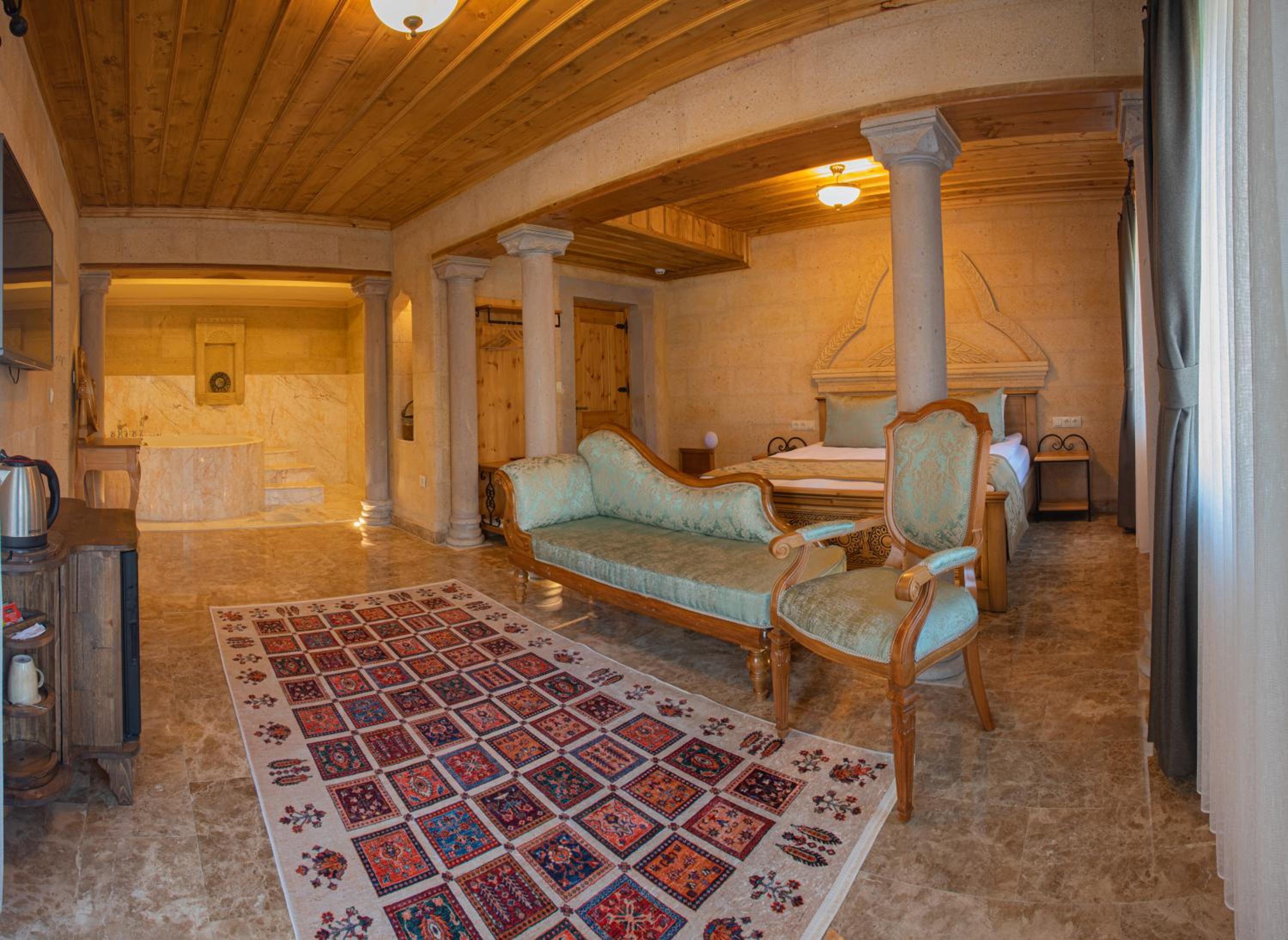 Stone King Suite with Spa Bath - Photo 6