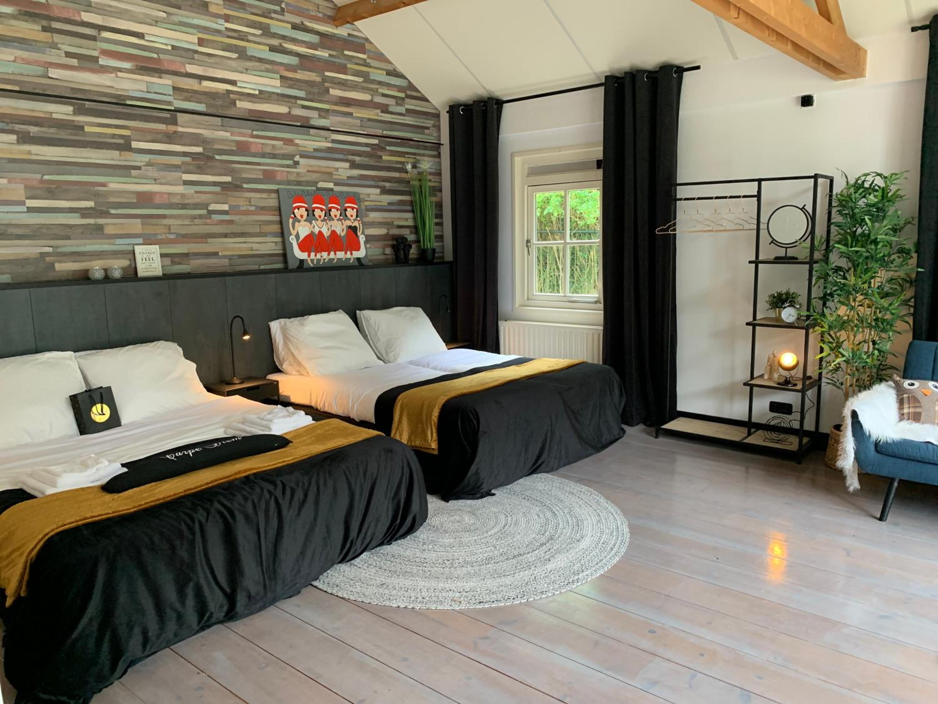 Deluxe Family Suite Happinezzz