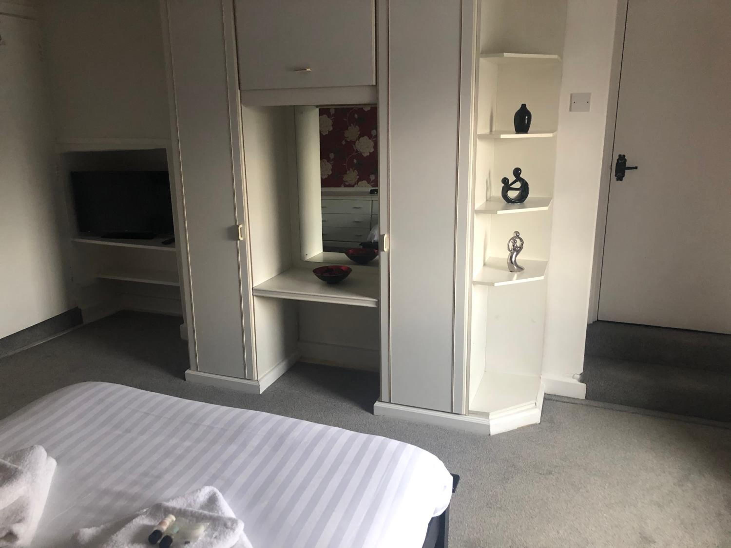 Double Room with Private Bathroom photo 3
