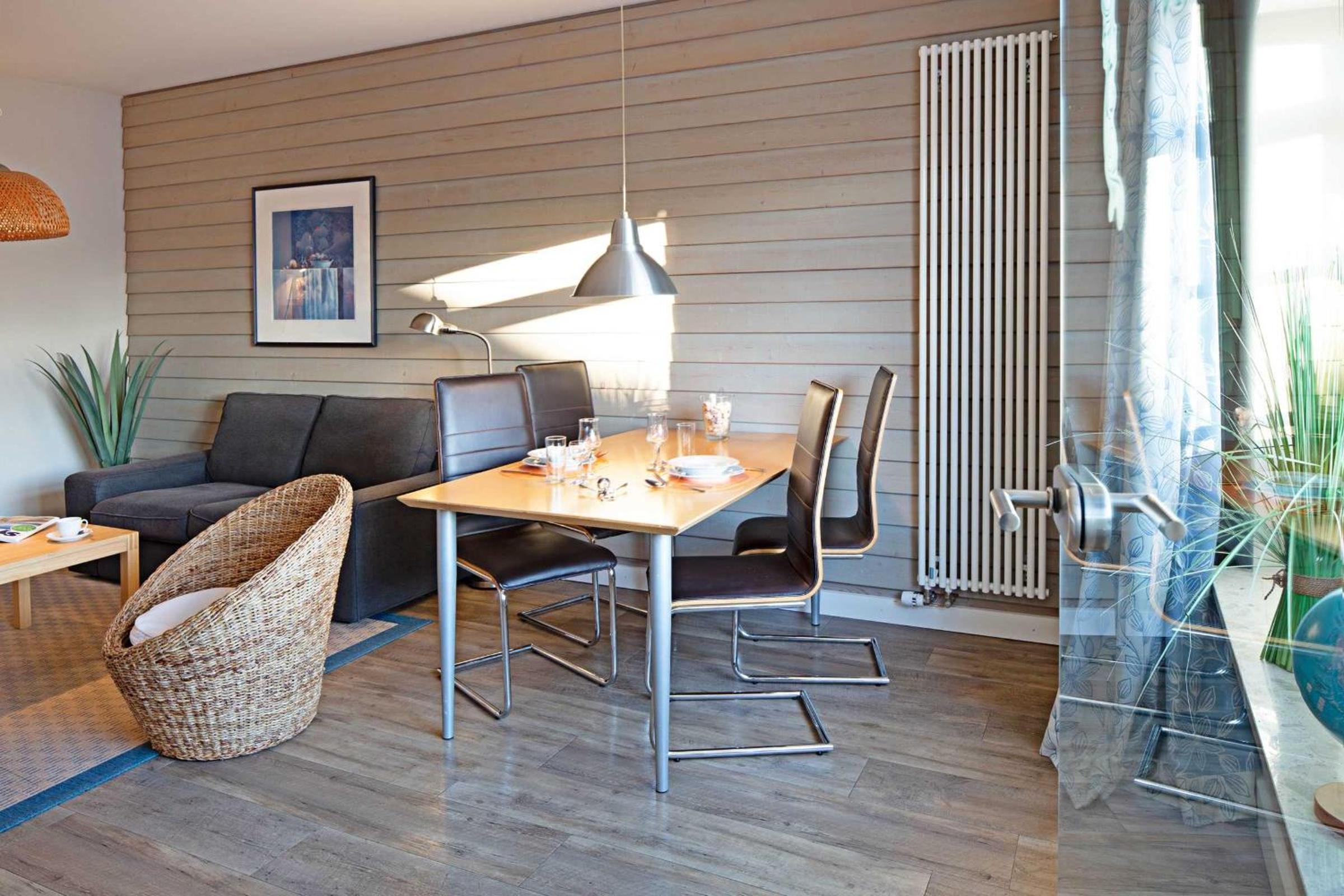 One-Bedroom Apartment with Terrace photo 3
