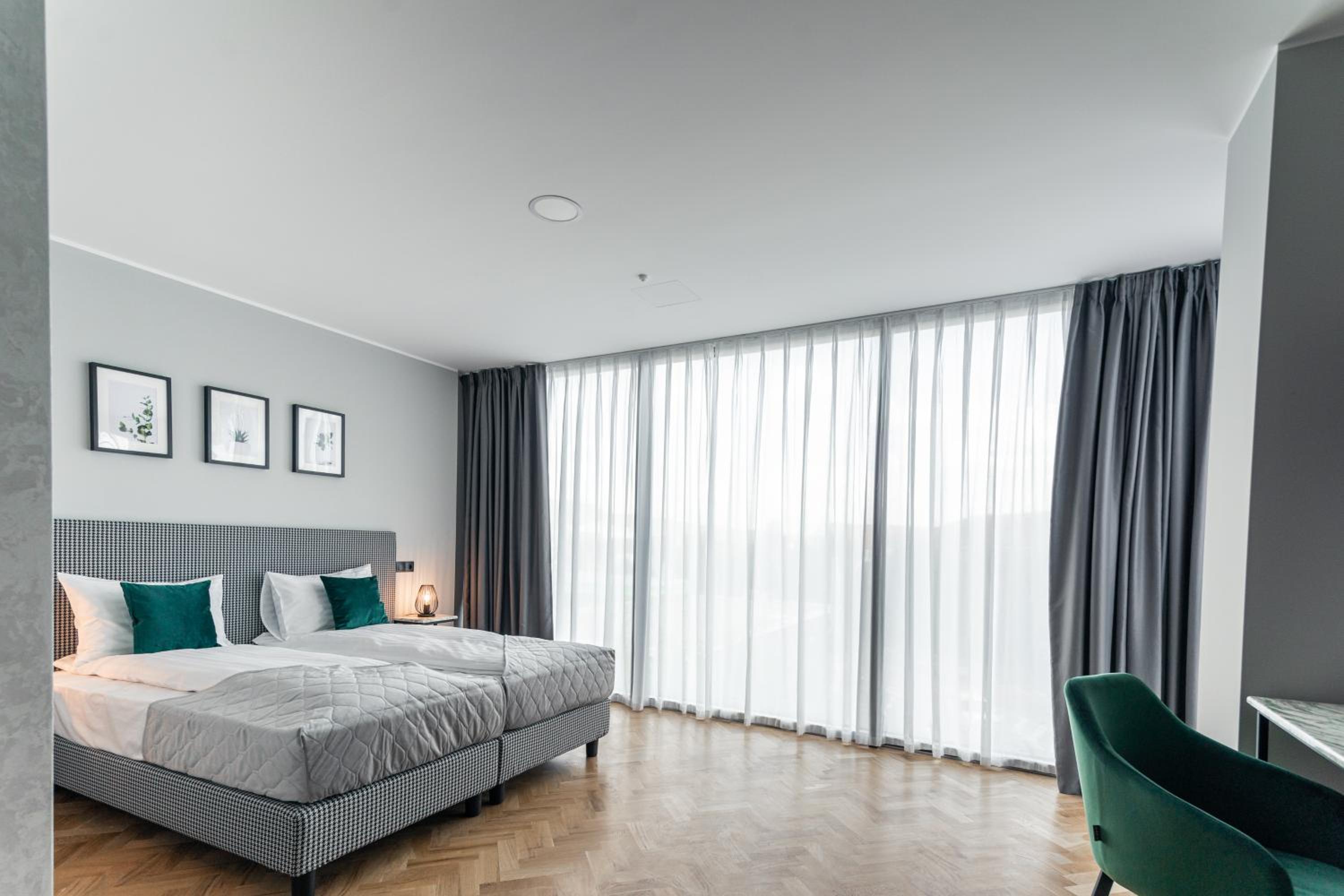 Superior Twin Room - Photo 7