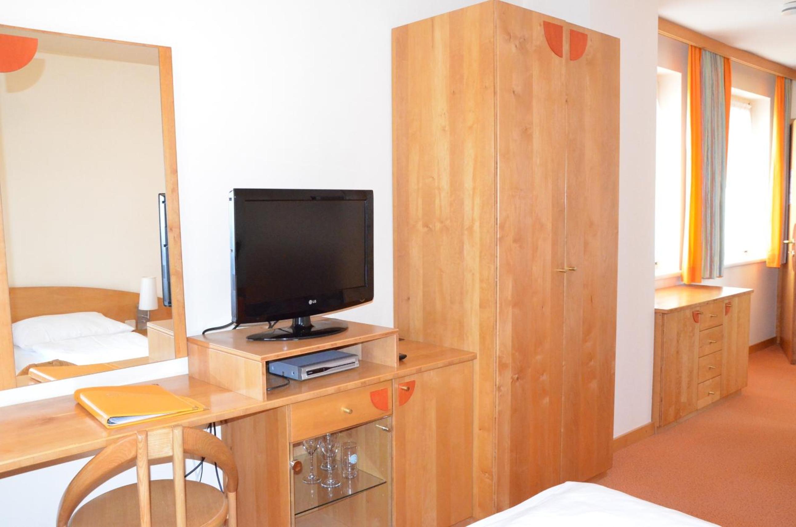 Single Room photo 2