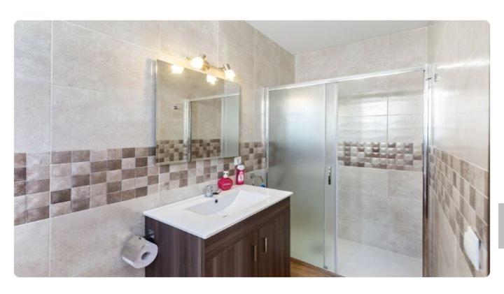 One-Bedroom Apartment - Photo 23