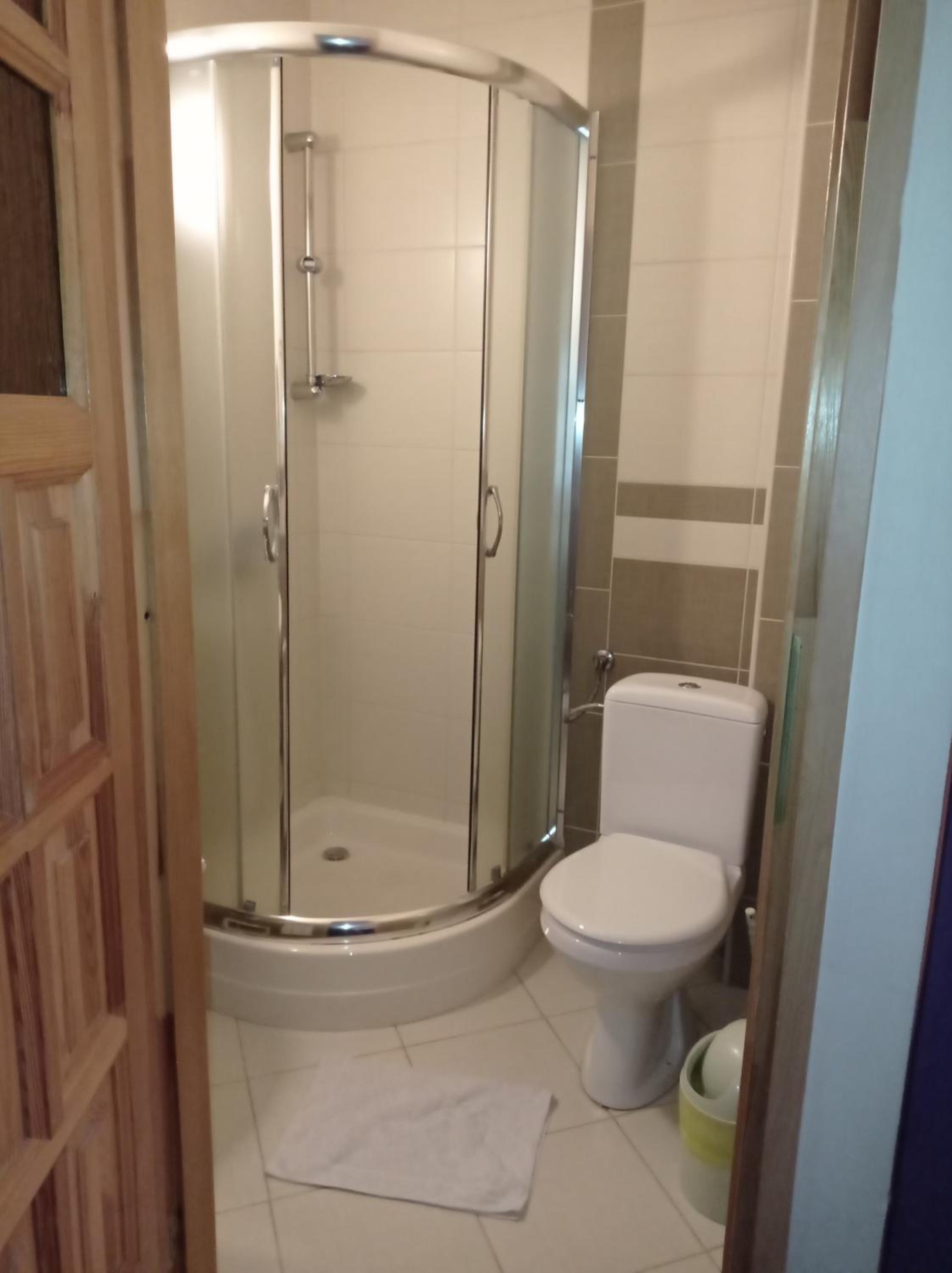 Double Room with Balcony - Photo 6