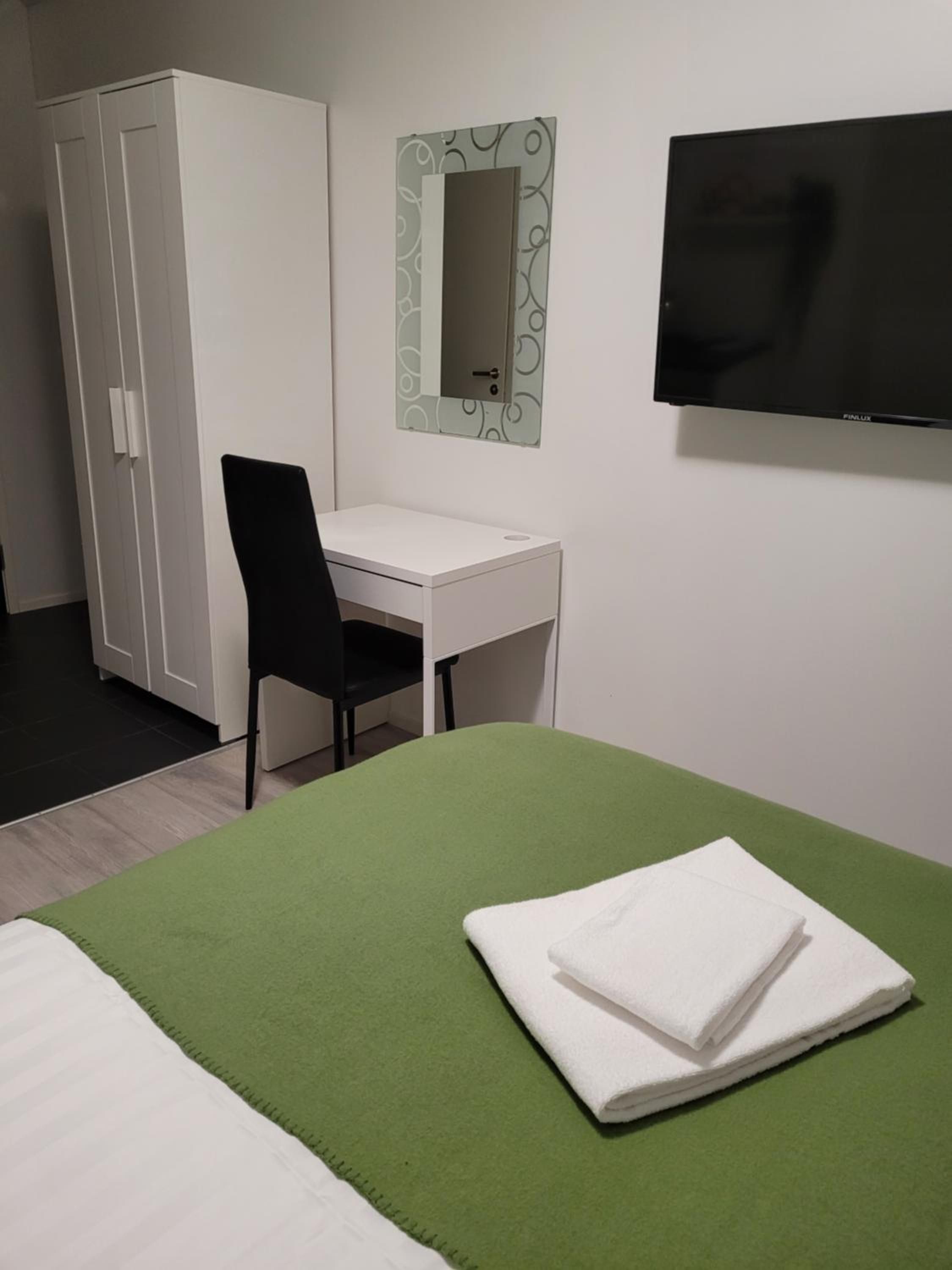 Single Room with Shower photo 3