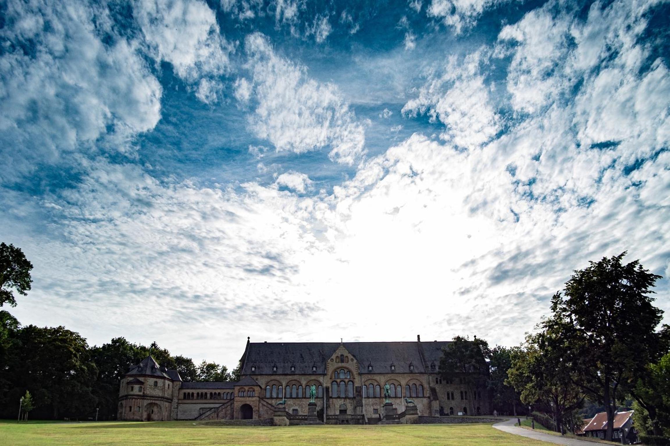 Apartment photo 2
