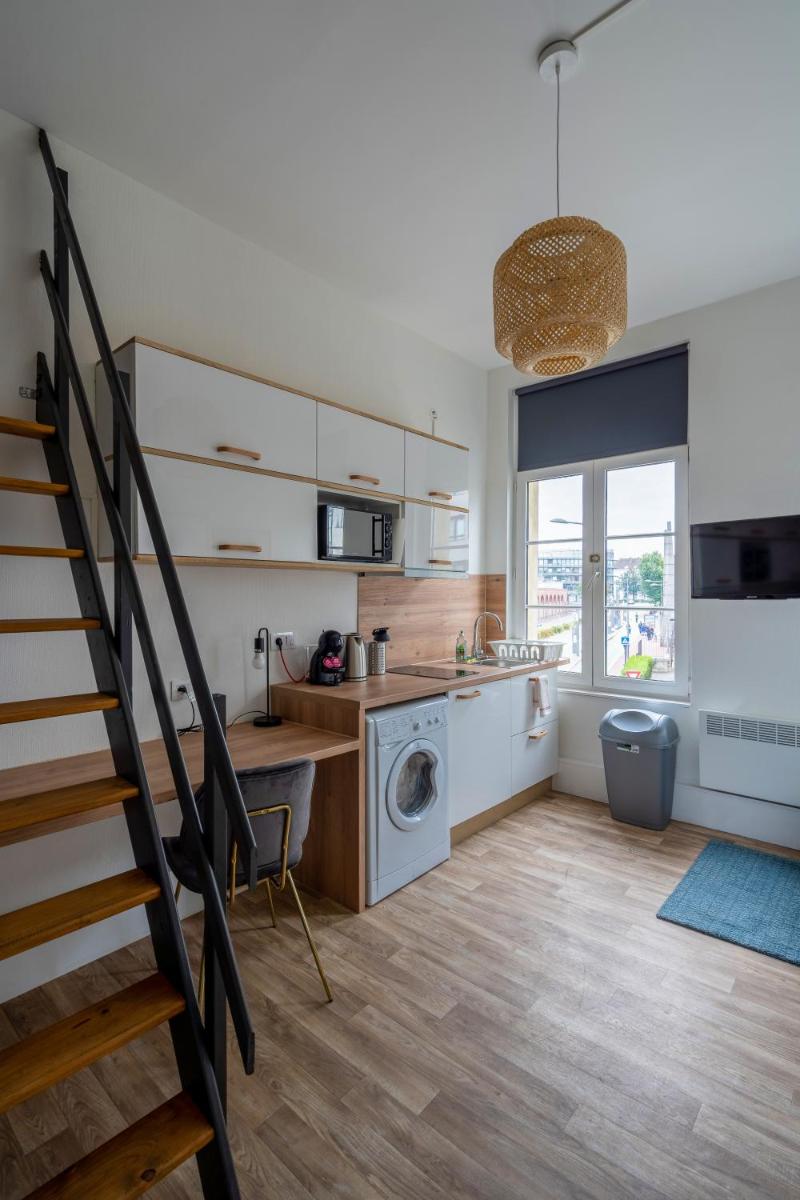One-Bedroom Apartment
