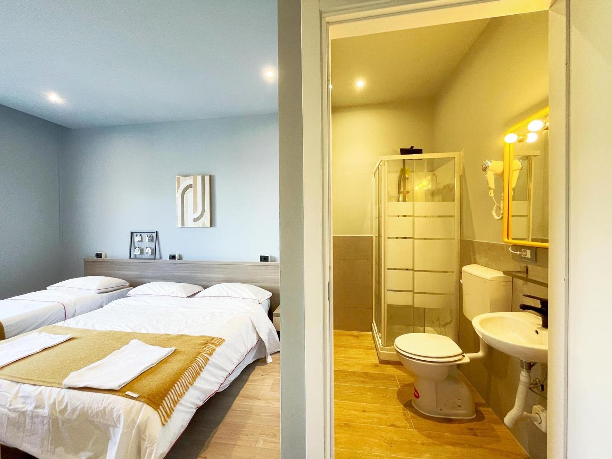 Double Room with Private Bathroom