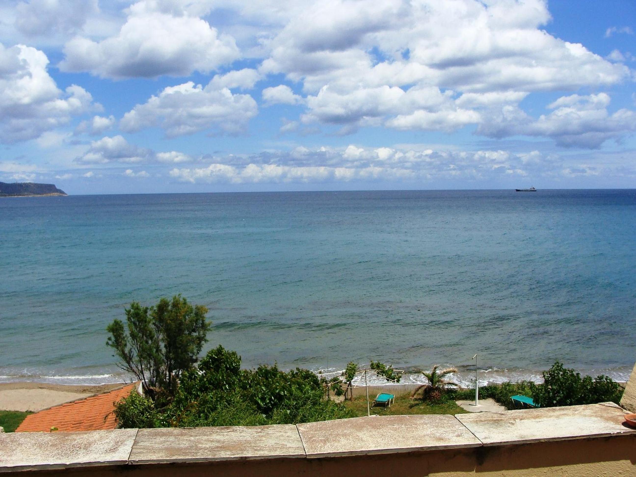 Standard Twin Room with Sea View - Photo 14