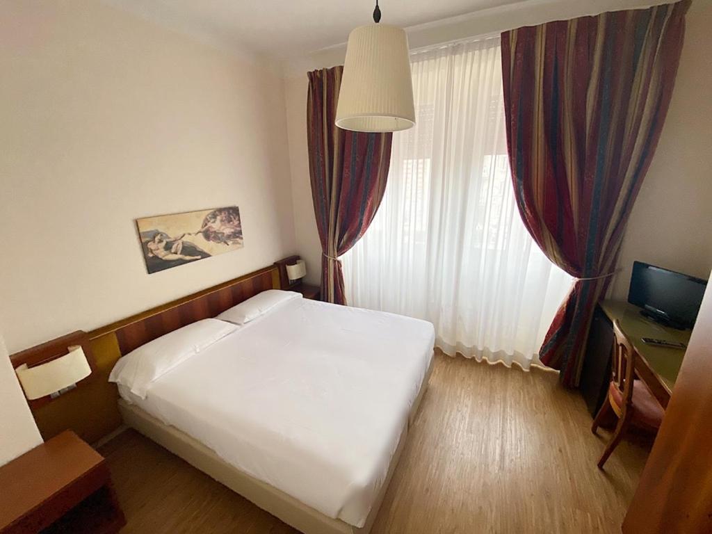 Classic Double or Twin Room photo 1