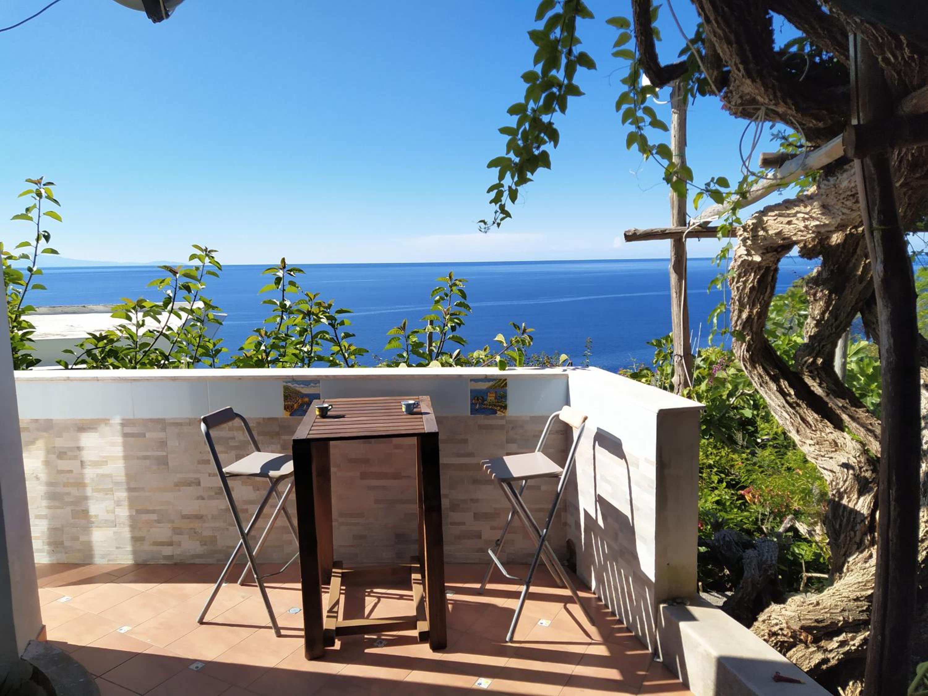 One-Bedroom House - Photo 21
